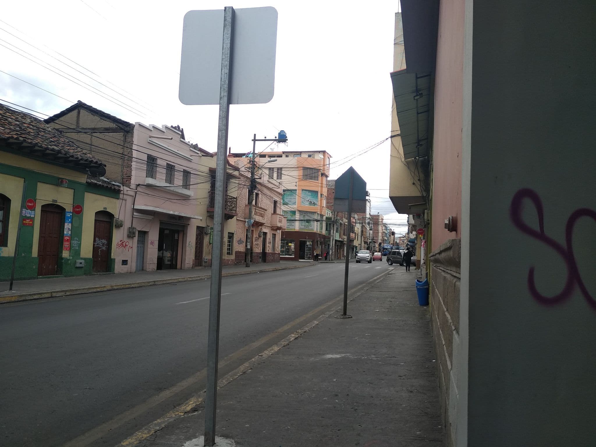 Street view near Rommel, Riobamba — © nomadmapper (CC BY-SA · Mapillary)