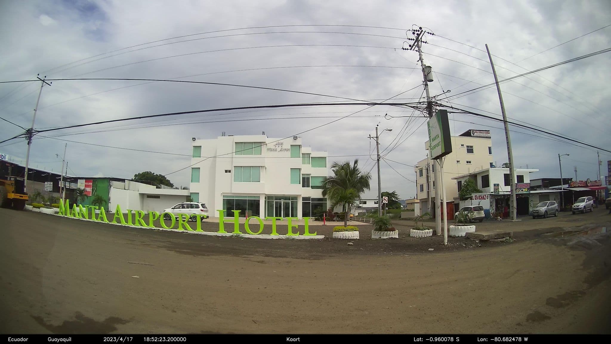 Street view near Manta Airport, Manta — © kaart_2 (CC BY-SA · Mapillary)