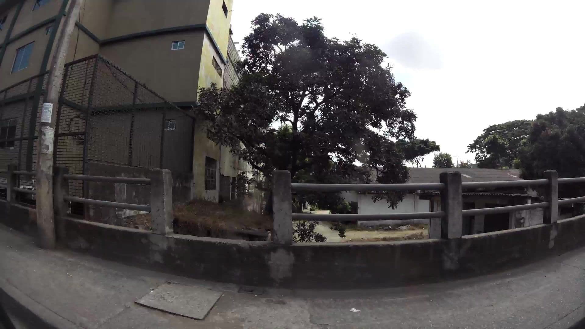 Street view near Hotel El Paraiso, Guayaquil
