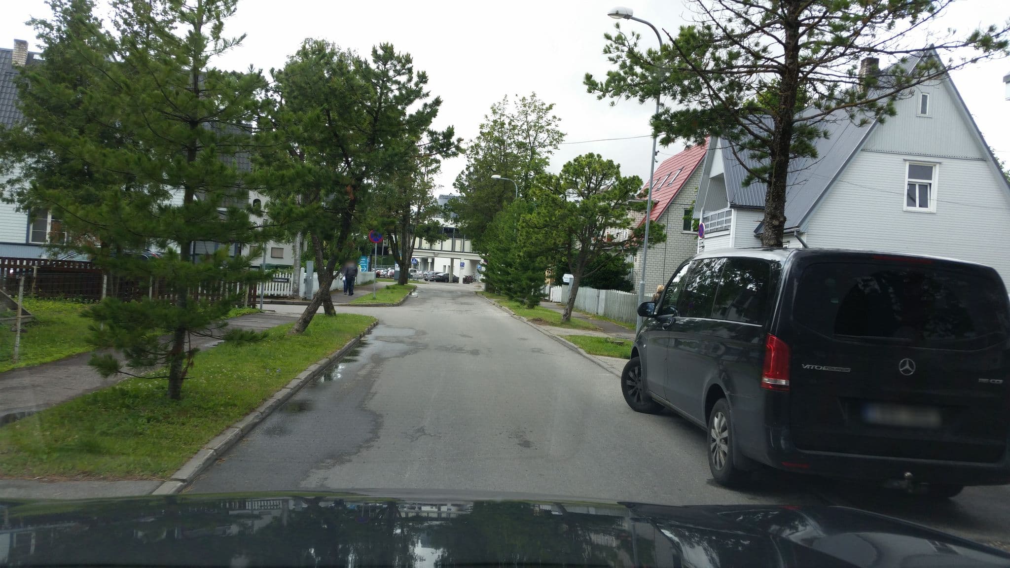 Street view near Terve Hostel, Pärnu — © jaakkoh (CC BY-SA · Mapillary)