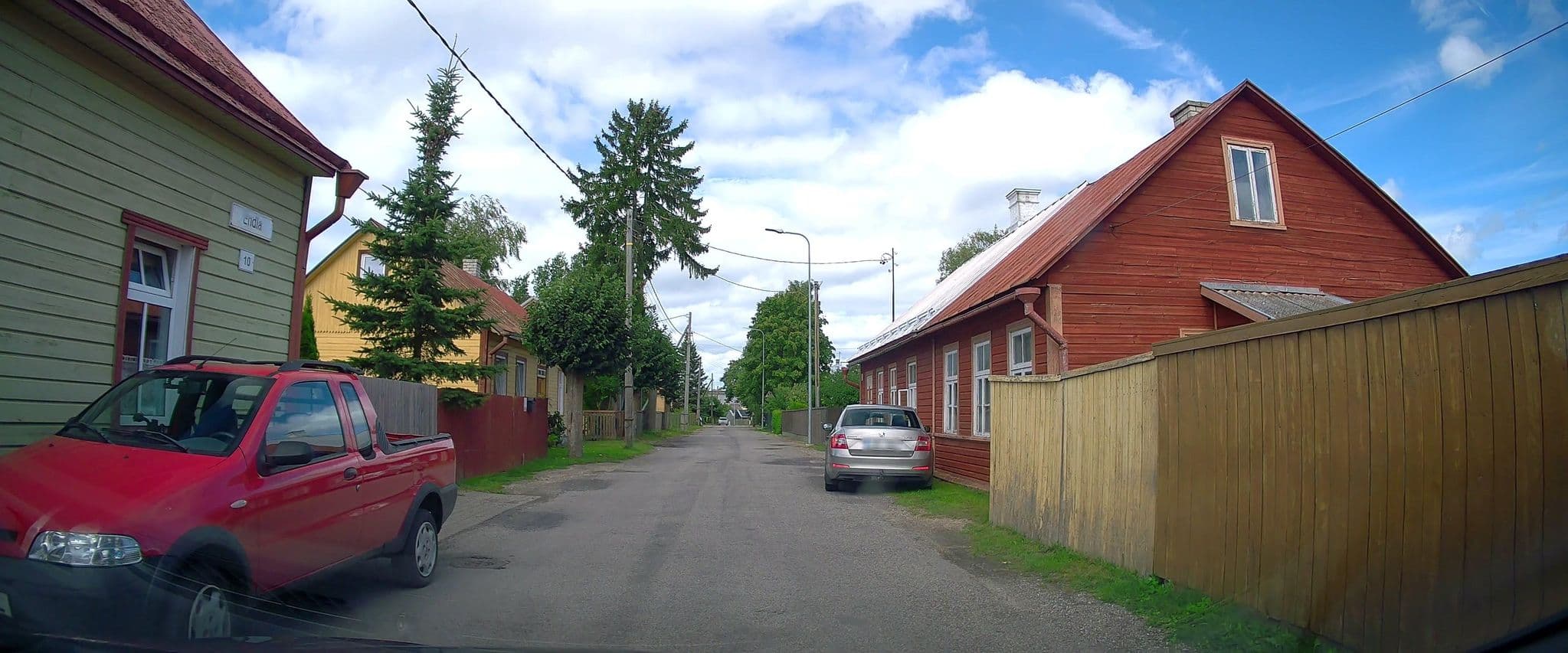 Street view near Reinholdi majutus, Haapsalu — © ESTmapper1001 (CC BY-SA · Mapillary)