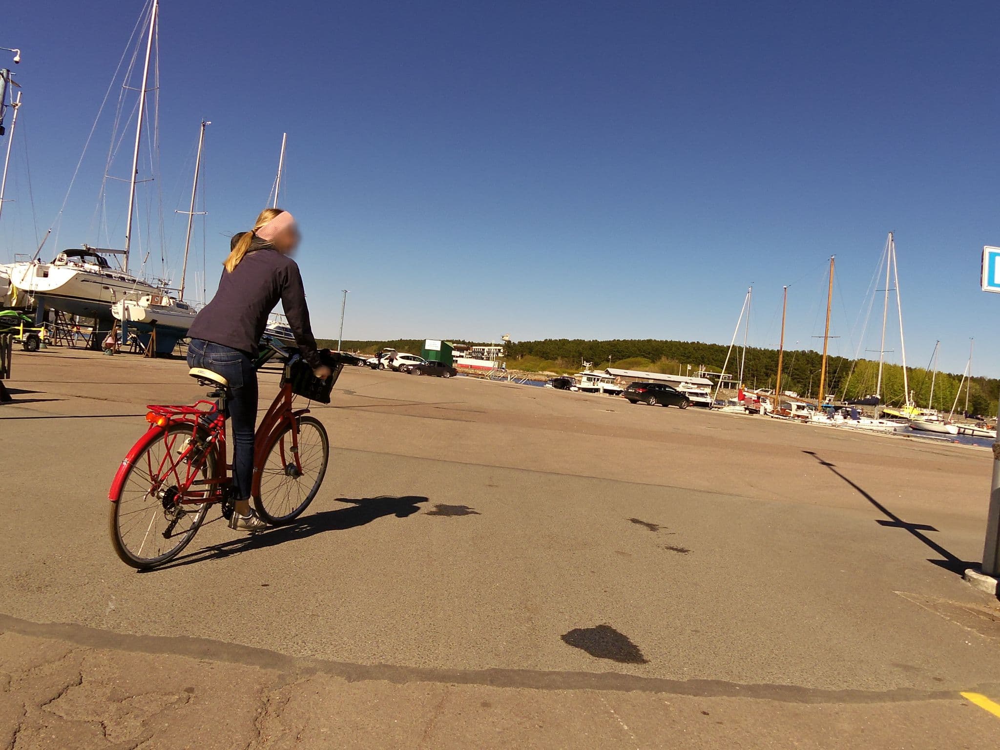 Street view near Pirita sadama kämping, Pirita — © till (CC BY-SA · Mapillary)