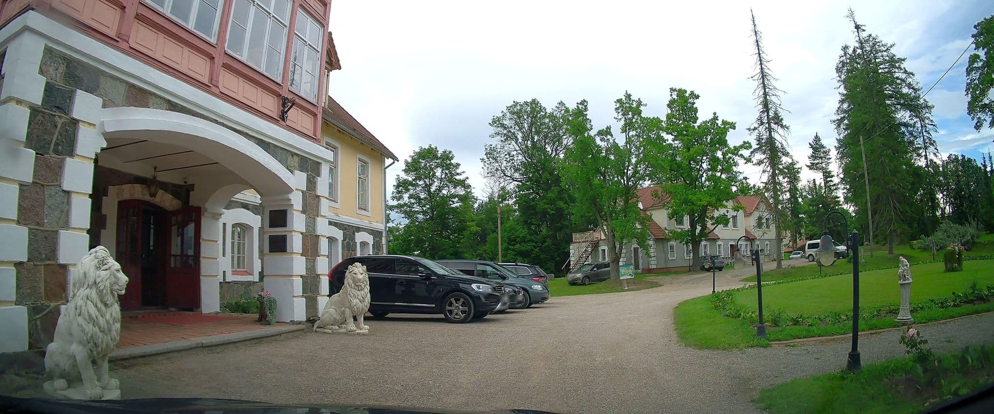 Street view near Cantervilla Loss Pikajärvel, Otepää — © ESTmapper1001 (CC BY-SA · Mapillary)