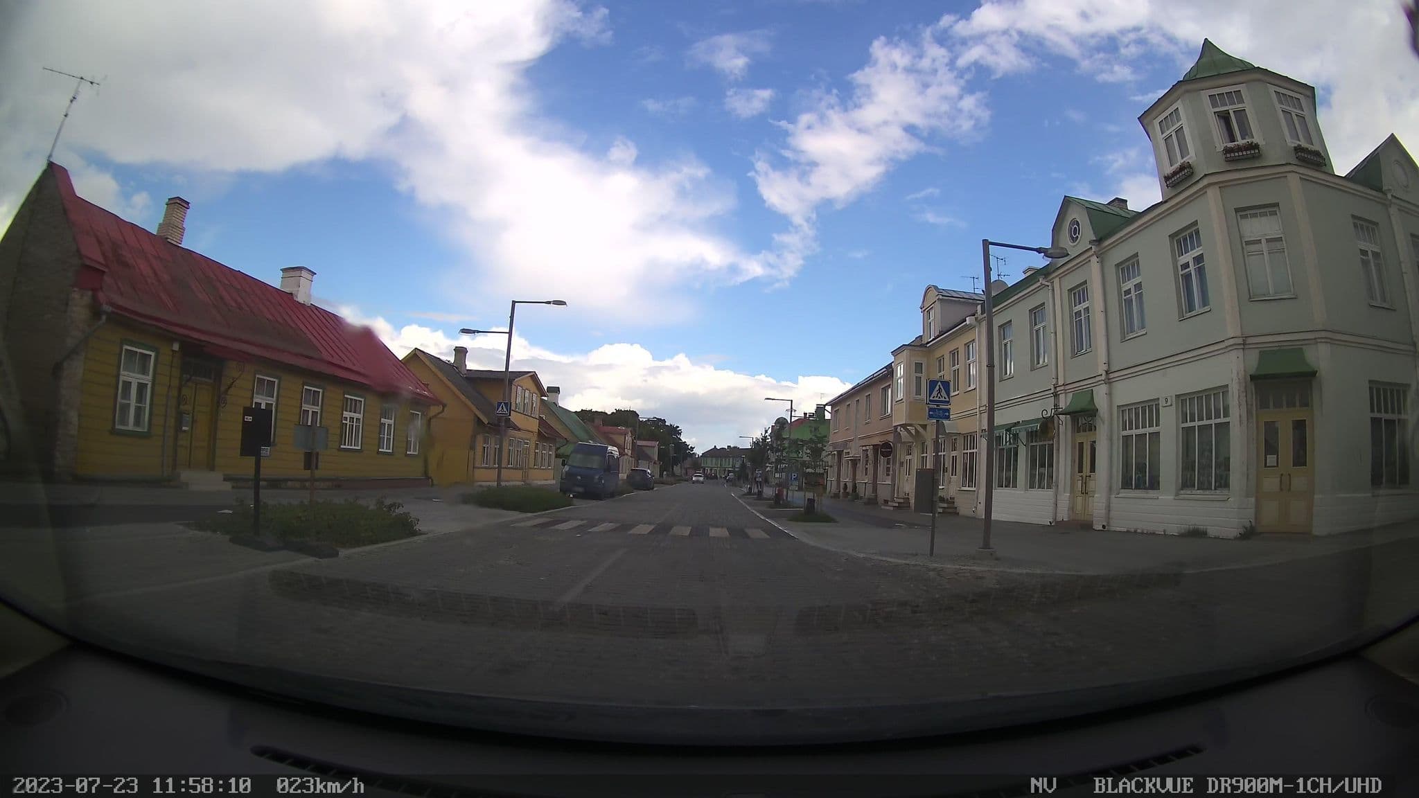 Street view near Rondo Guesthouse, Haapsalu — © jorrarro (CC BY-SA · Mapillary)
