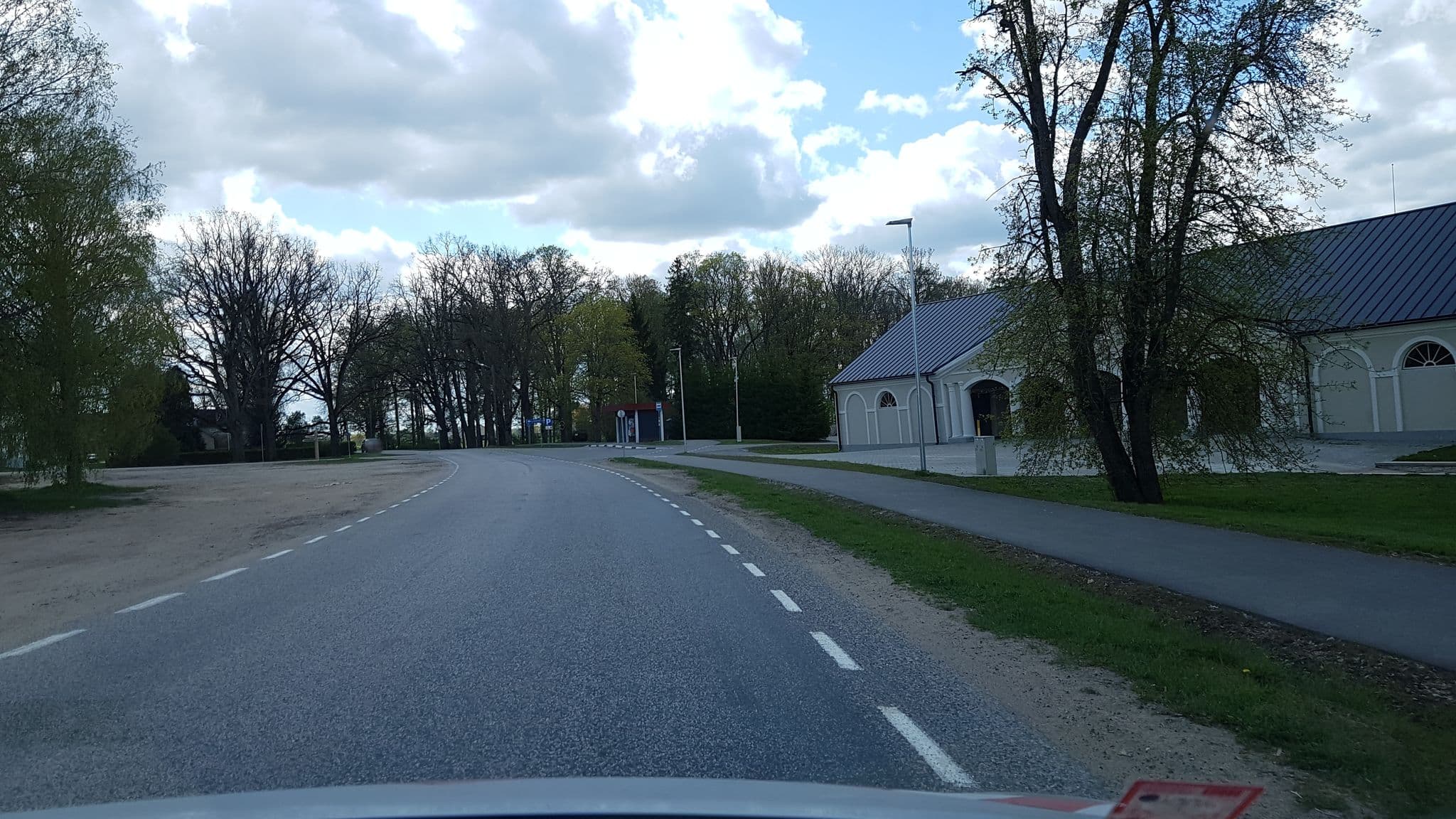 Street view near Morisoni Sepi- ja Grillkoda, Põltsamaa — © roadexplorer001 (CC BY-SA · Mapillary)