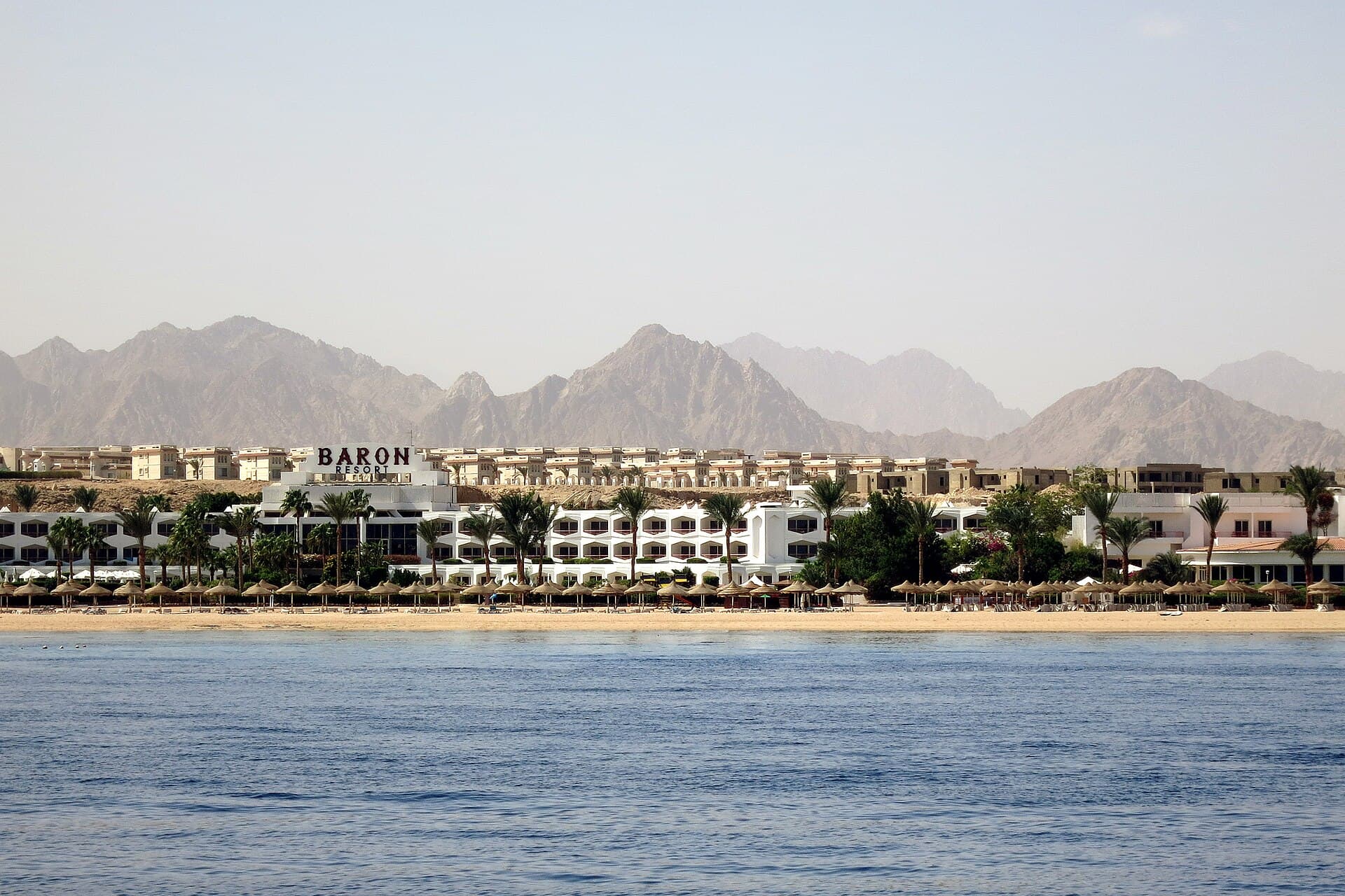 Baron Resort Sharm el Sheikh (via Wikimedia Commons, CC BY-SA 3.0)
