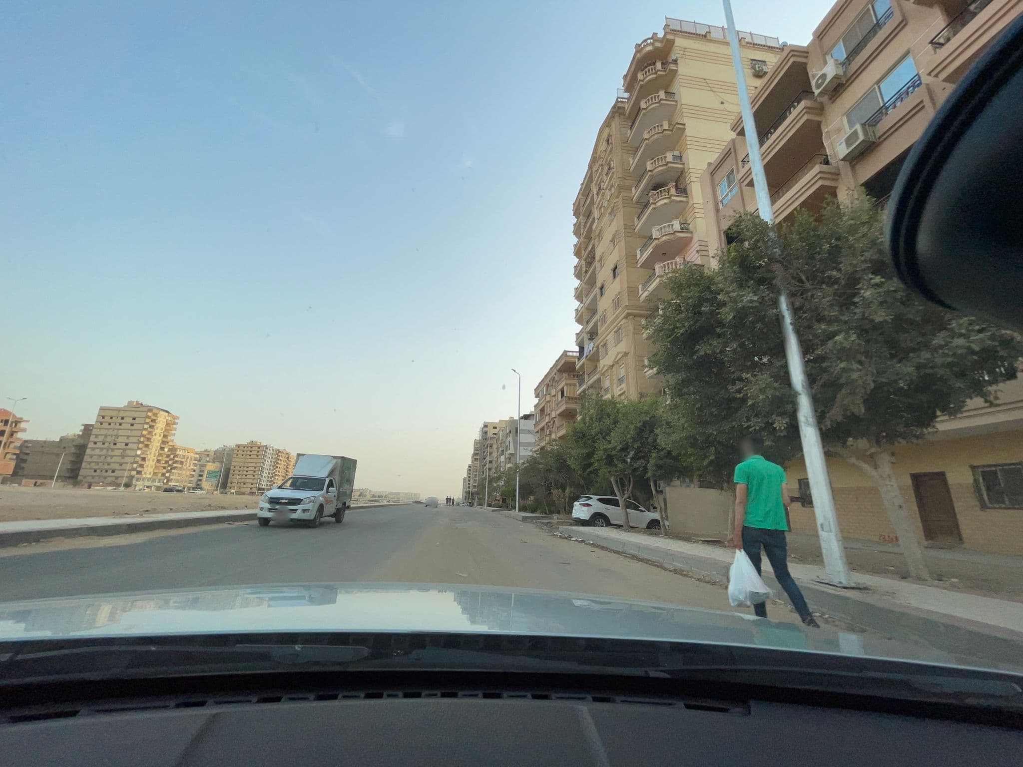 Street view near عماره 21 بلوك 54, Jam‘īyat Iskān aḑ Ḑubbāţ bi Akādīmīyat ash Shurţah — © toollateralus (CC BY-SA · Mapillary)