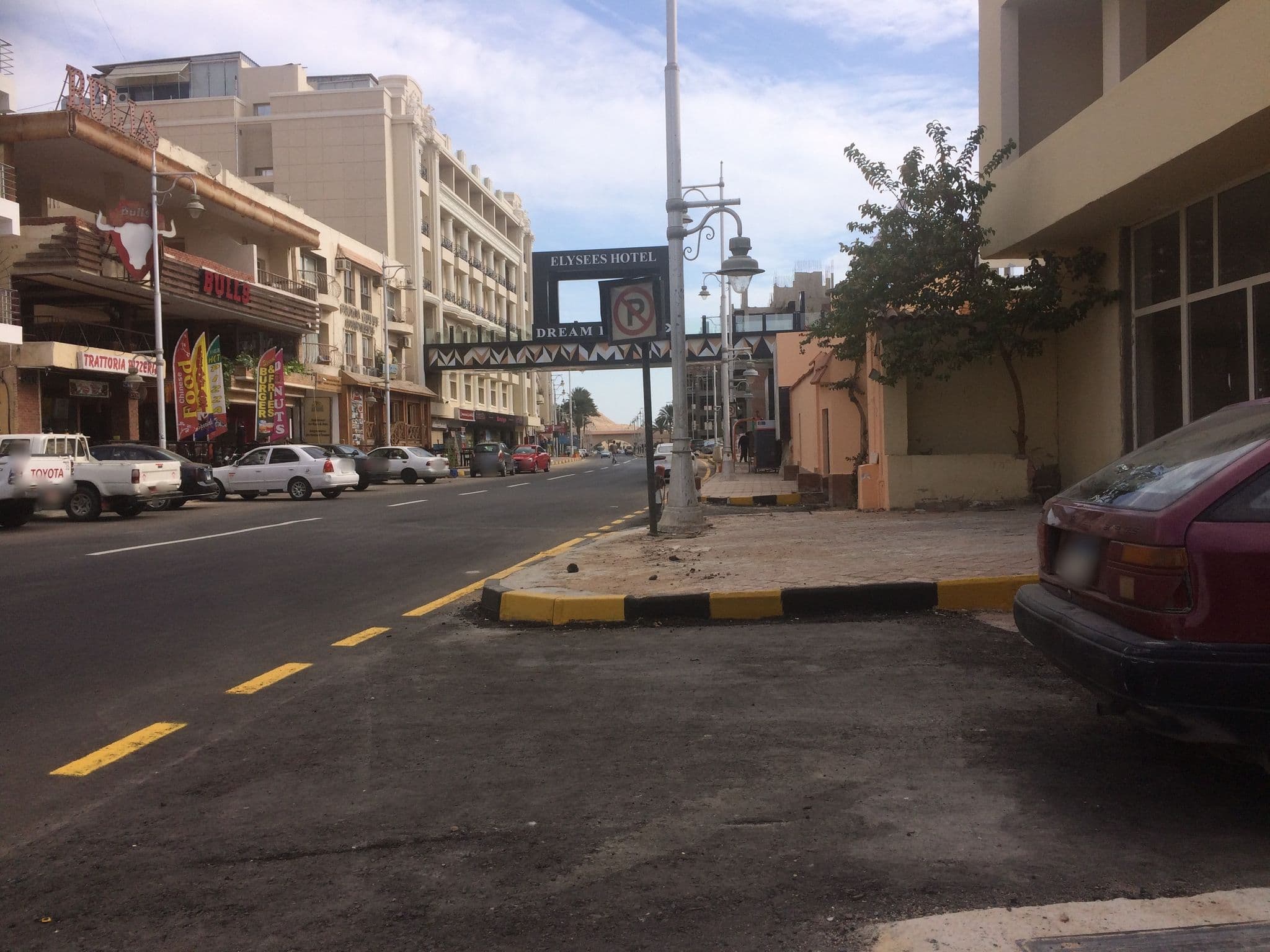Street view near Diamond Resort, Hurghada