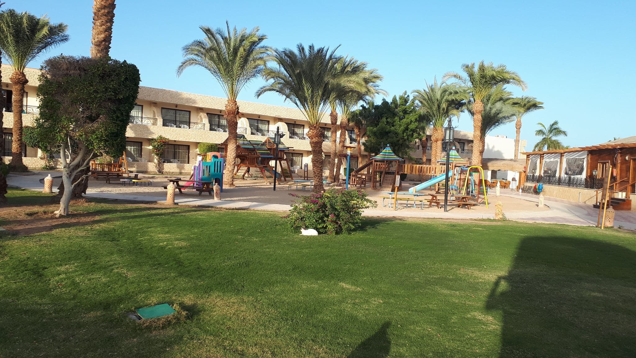 Street view near Aladdin Beach Resort, Makadi Bay — © mariuskarotkis (CC BY-SA · Mapillary)