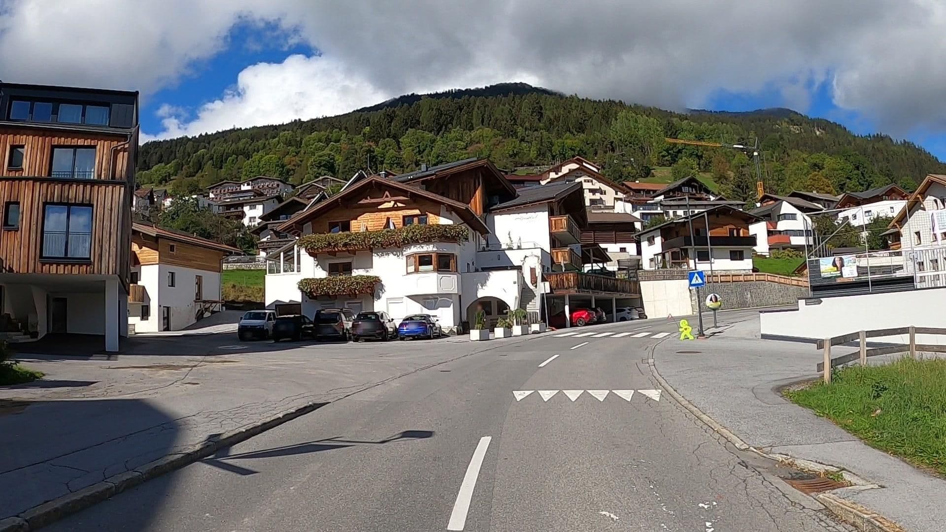 Street view near Alpenzeit, Prutz — © osmplus_org (CC BY-SA · Mapillary)