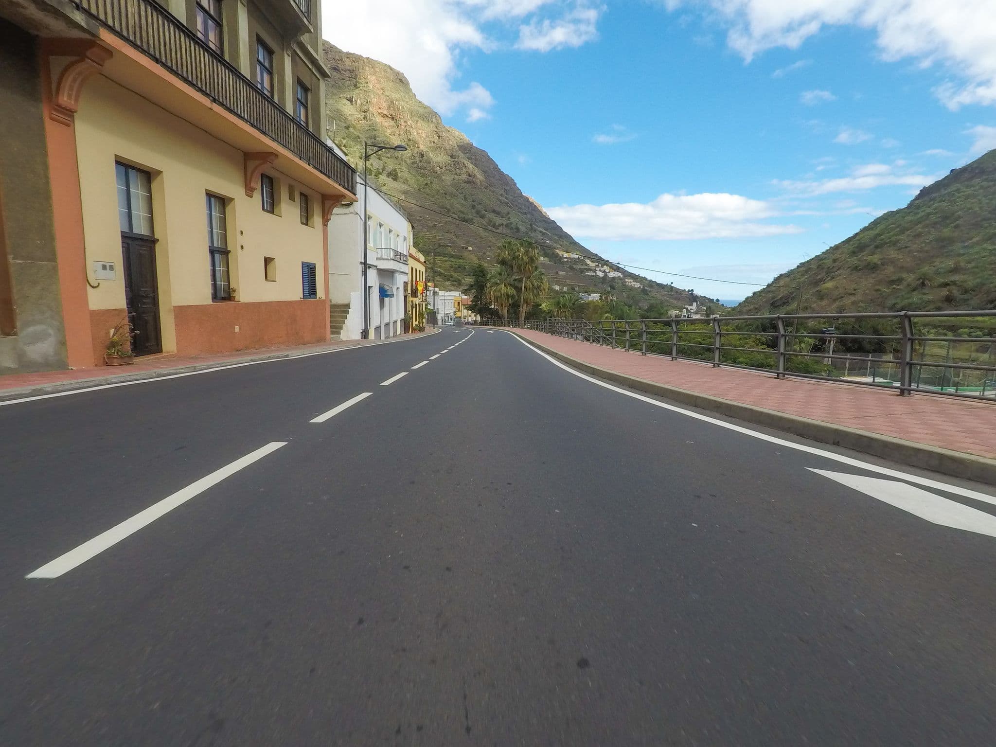 Street view near Villa de Hermigua, Hermigua — © esario (CC BY-SA · Mapillary)