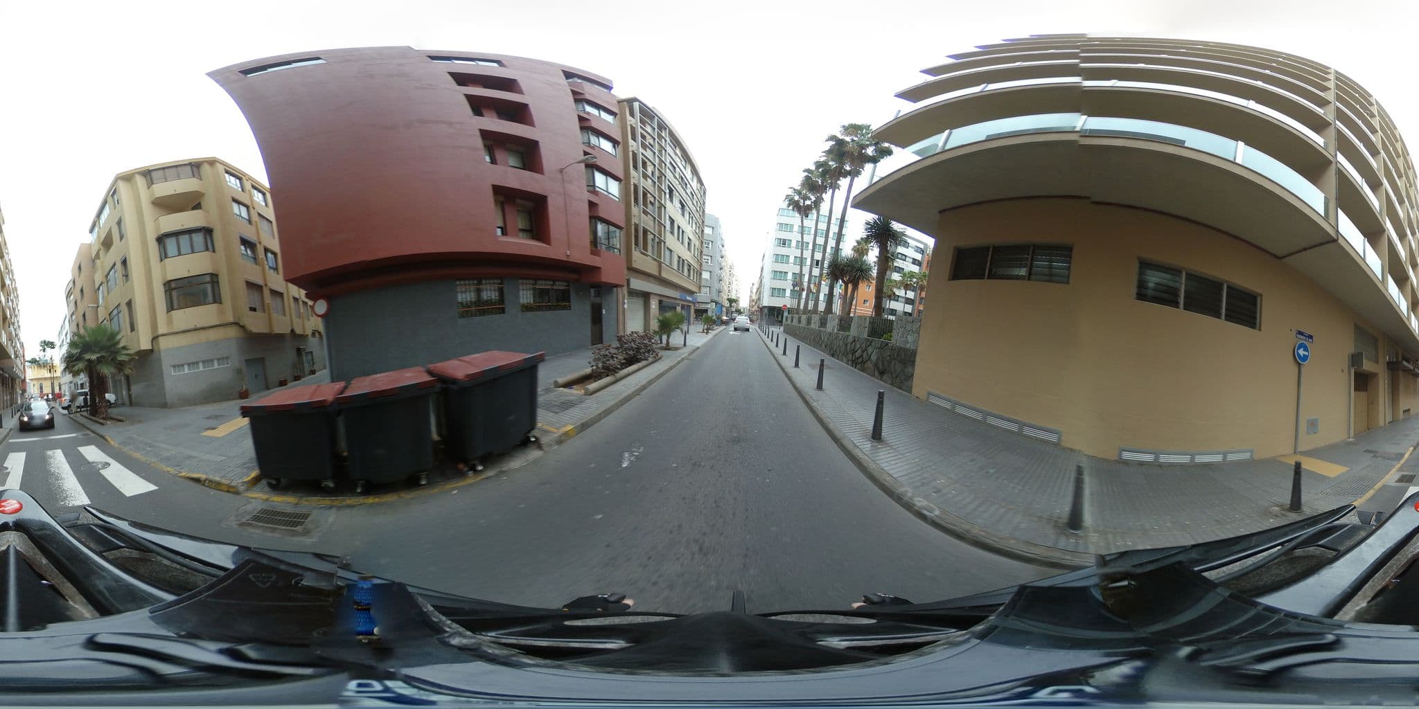 Street view near Reina Isabel, Centro — © javiersanp (CC BY-SA · Mapillary)