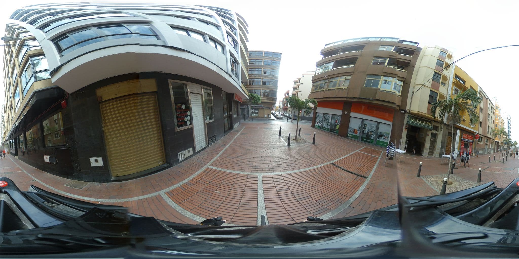 Street view near NH Playa Las Canteras, Centro