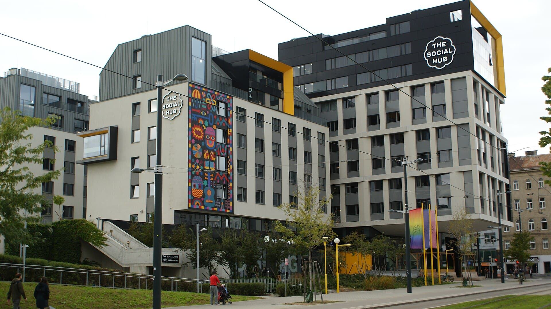 The Social Hub (via Wikimedia Commons, CC BY-SA 4.0)