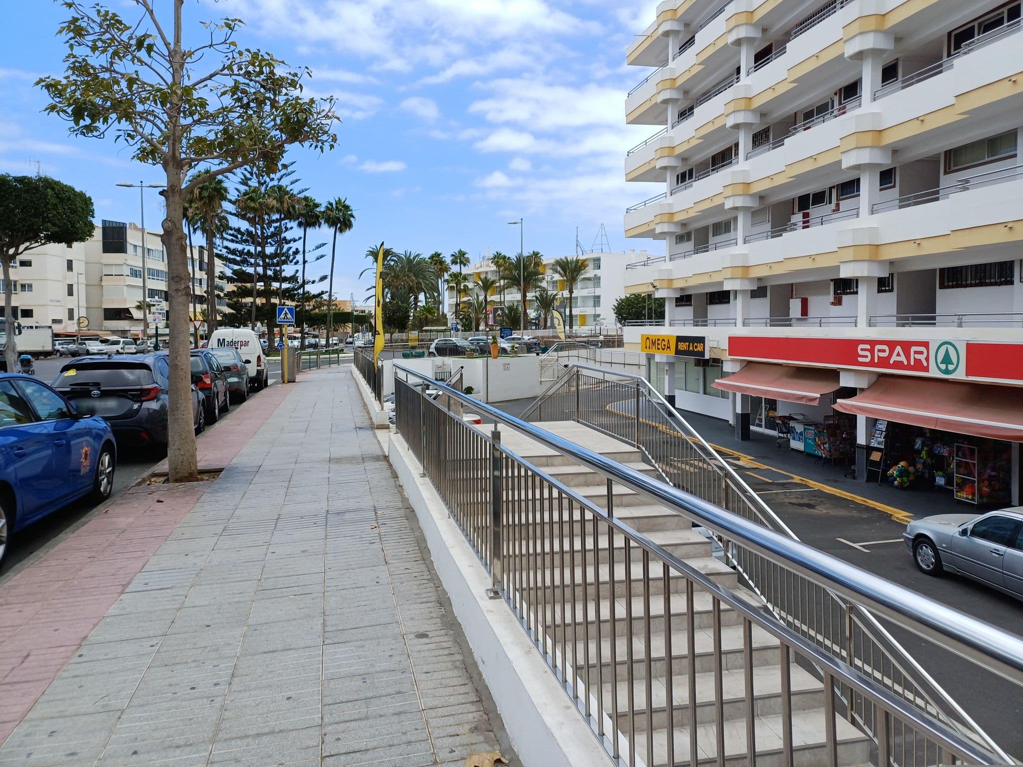 Street view near Rey Carlos, Playa del Ingles