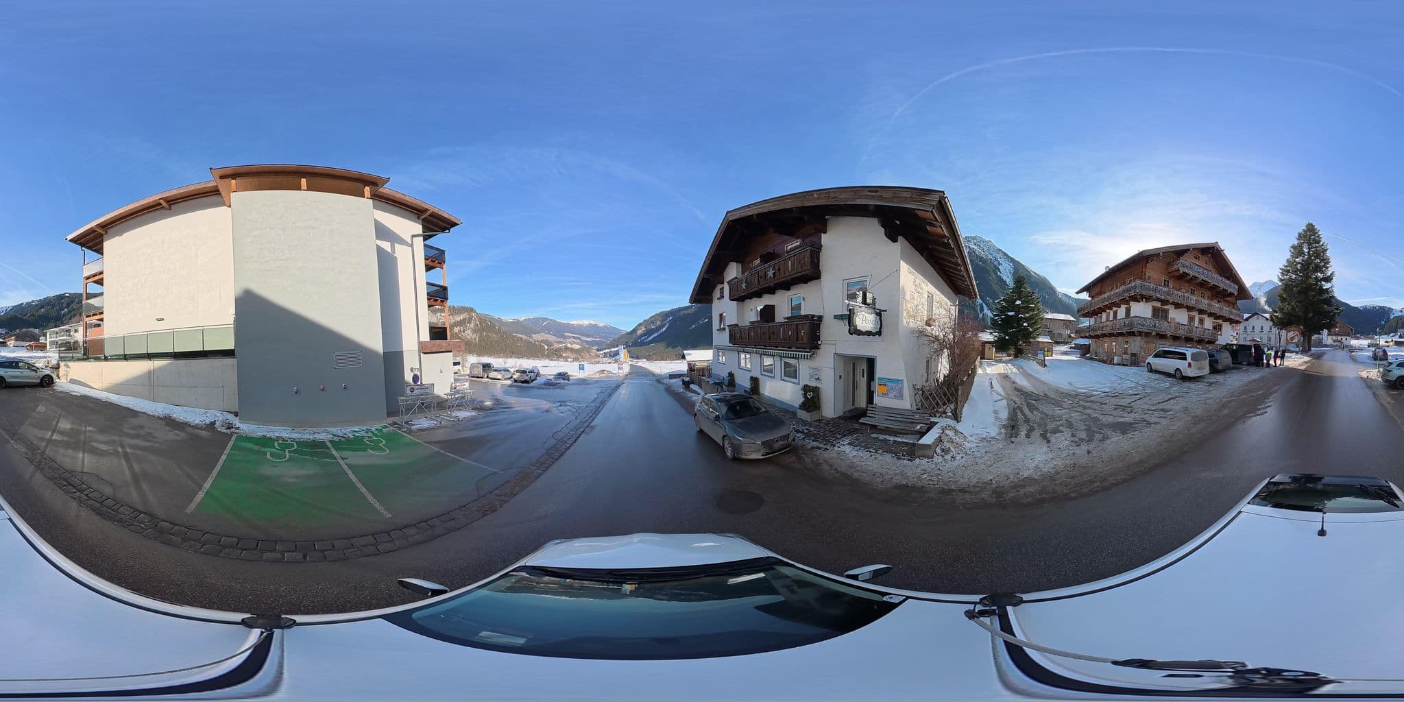 Street view near Hotel Krimml, Neukirchen am Großvenediger