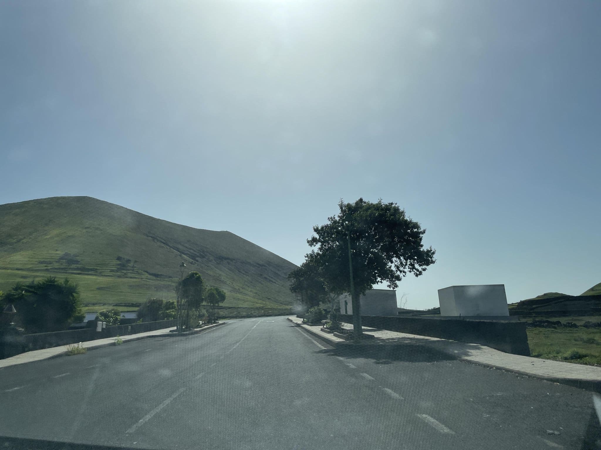 Street view near Finca del Moral, Tinajo — © tumblecow (CC BY-SA · Mapillary)
