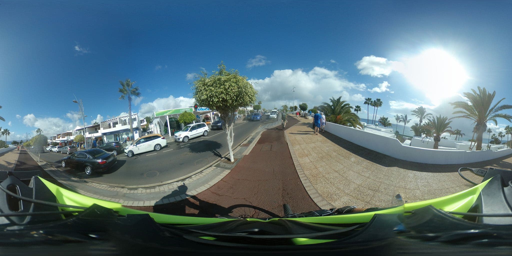 Street view near Los Arcos, Puerto del Carmen
