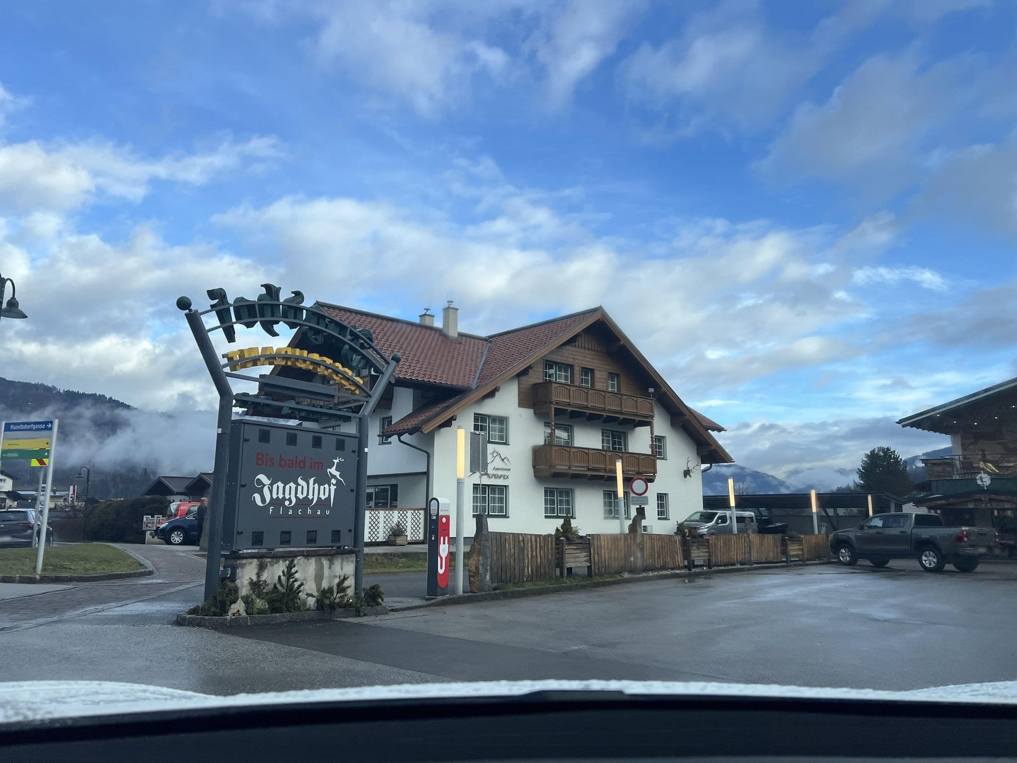 Street view near Jagdhof, Altenmarkt im Pongau — © ottor (CC BY-SA · Mapillary)