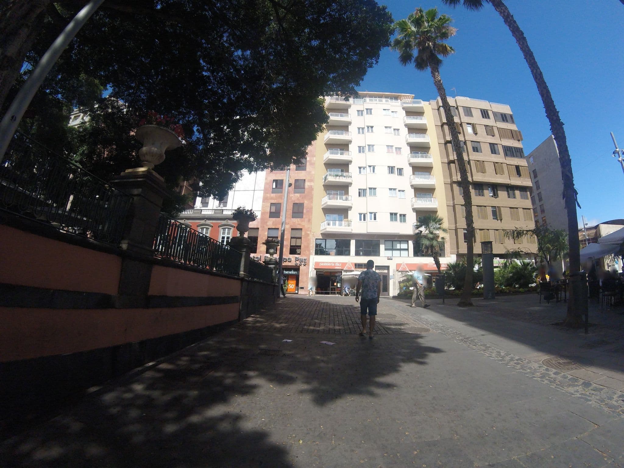 Street view near Hotel Príncipe Paz, Santa Cruz de Tenerife — © javiersanp (CC BY-SA · Mapillary)