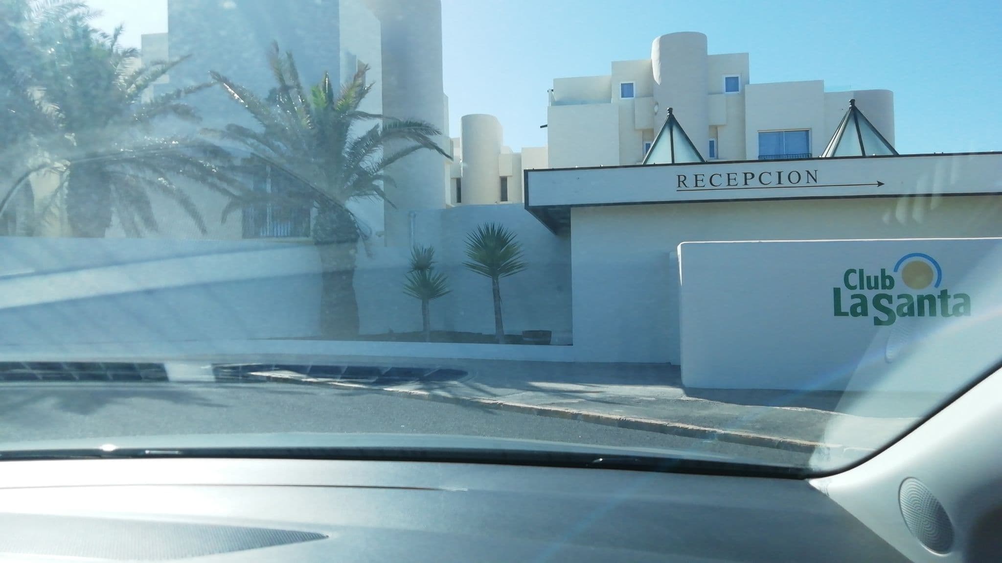 Street view near Club La Santa, Tinajo — © andrea_riprogeo (CC BY-SA · Mapillary)