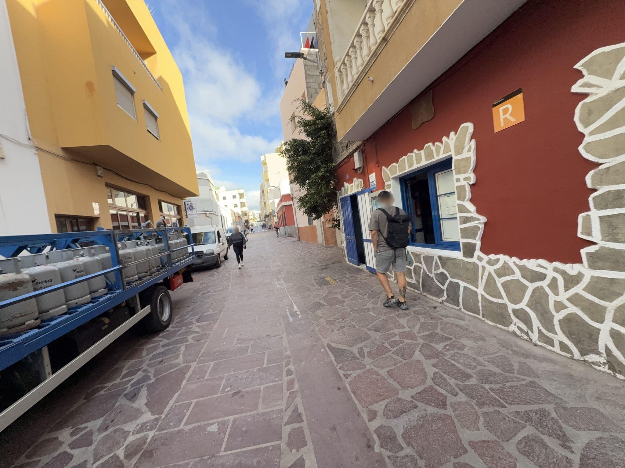Street view near Casa grande surf hostel, Granadilla de Abona — © RSTQ (CC BY-SA · Mapillary)