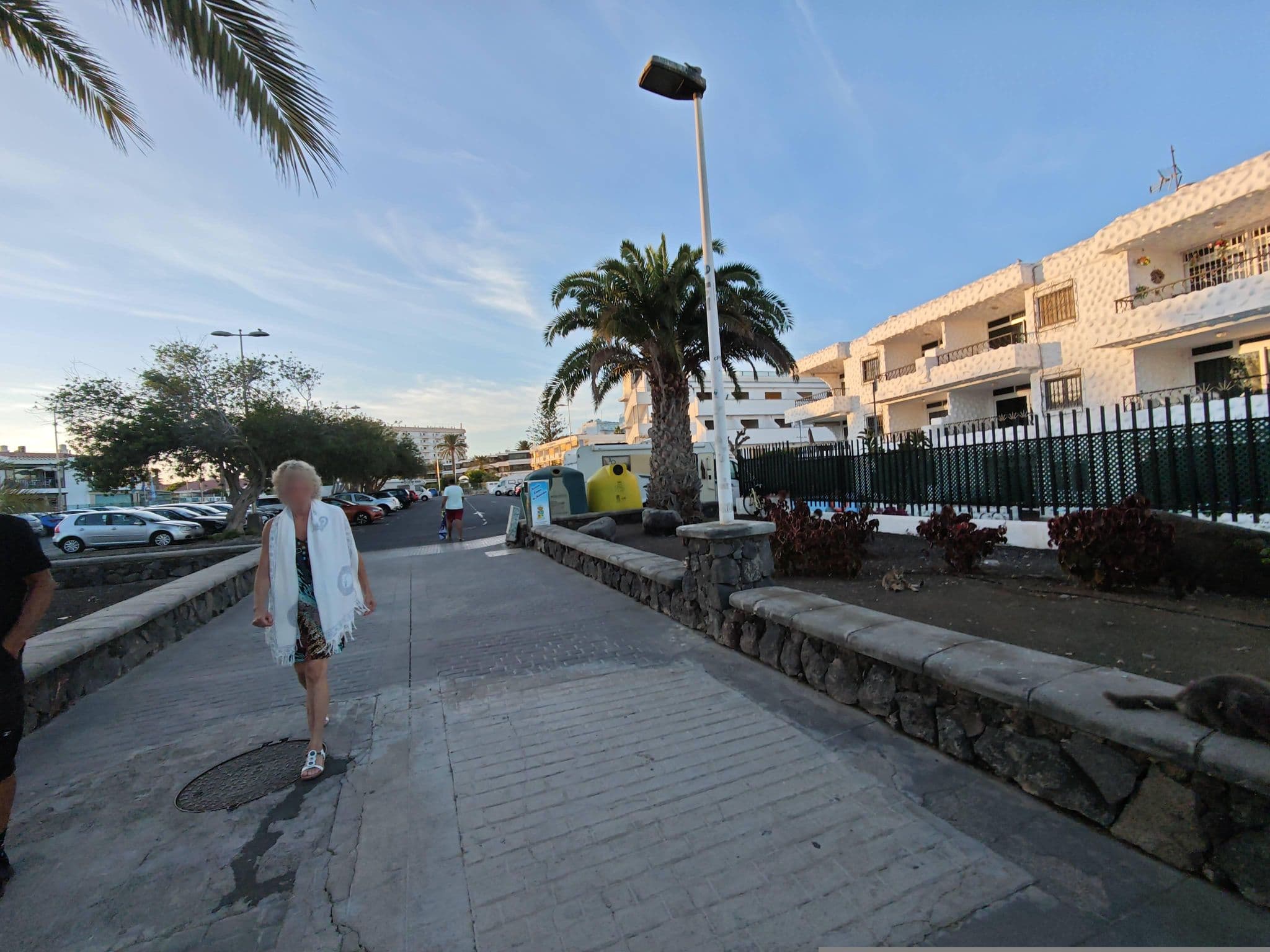 Street view near Reina Dunas, Playa del Ingles