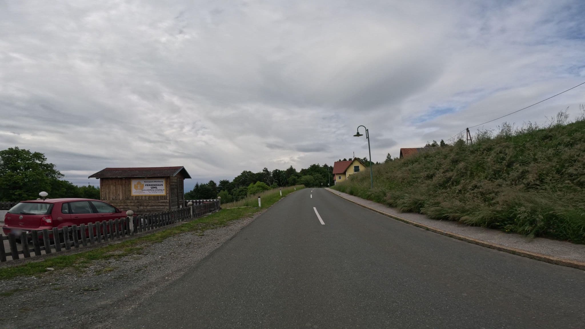 Street view near Naturparkcamping Sausalerland, Gleinstätten — © djpixel (CC BY-SA · Mapillary)