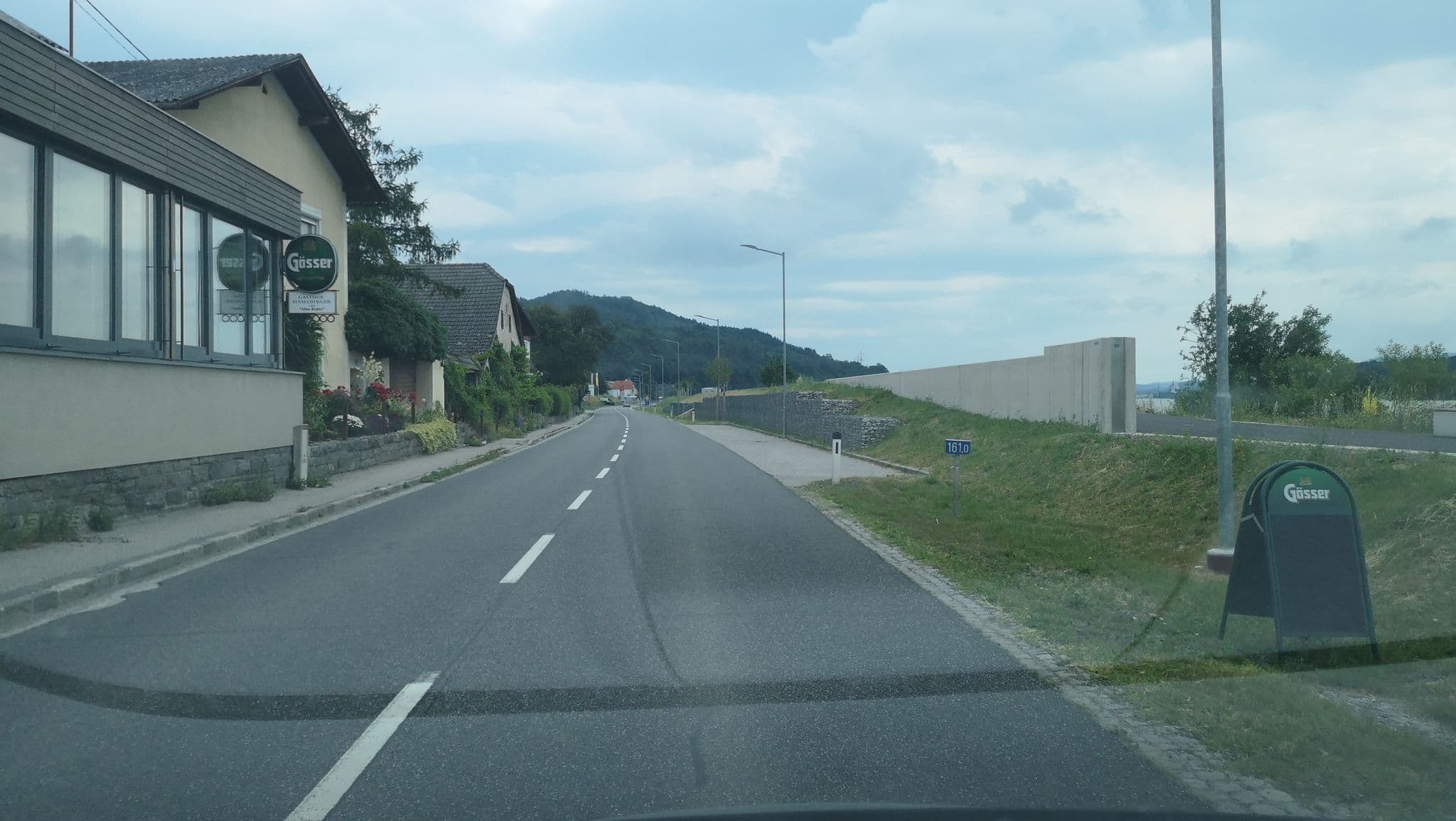 Street view near Gasthof Haselberger, Krumnussbaum — © schu_r (CC BY-SA · Mapillary)