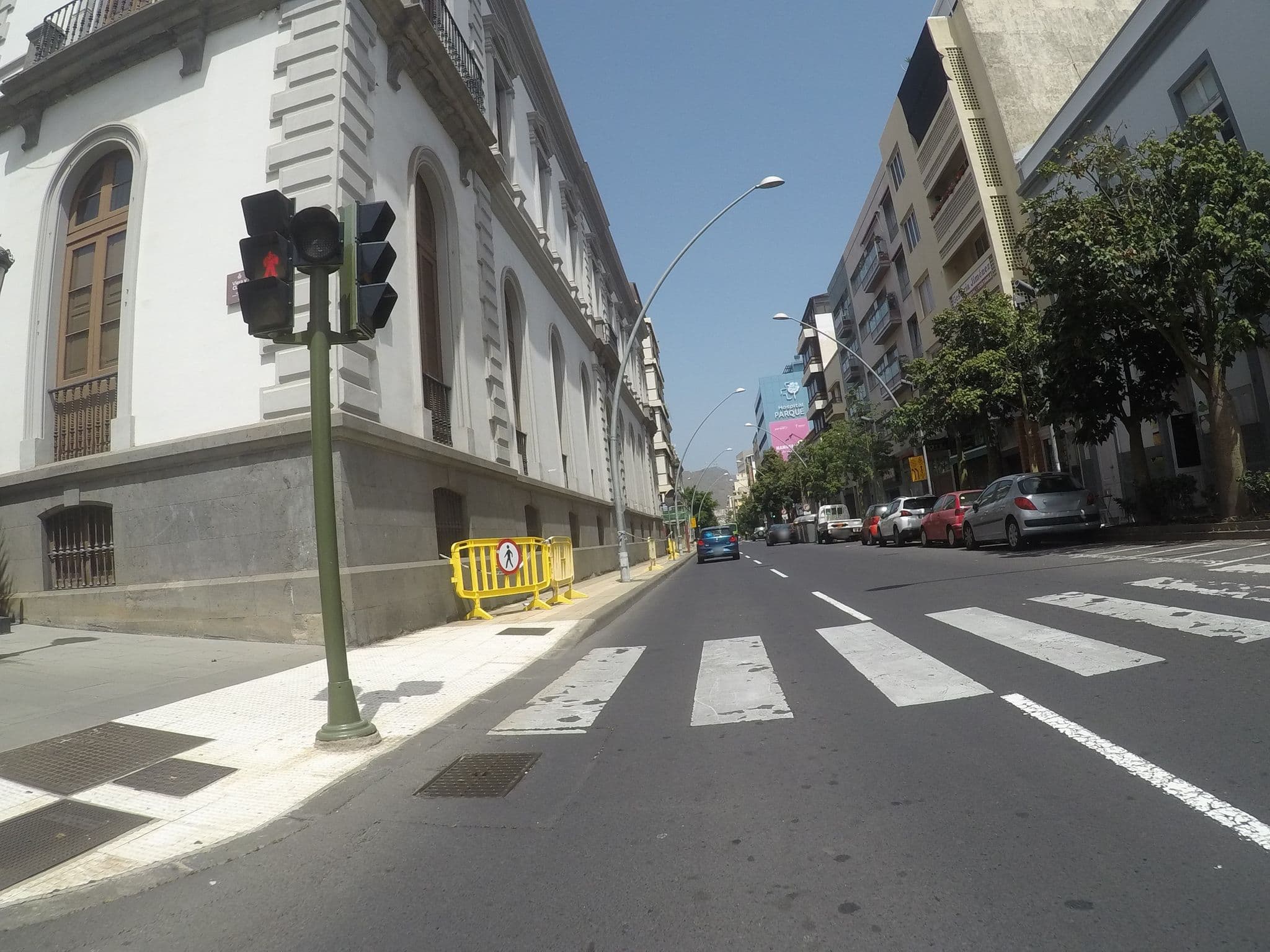 Street view near Tenerife Art Hostel, Santa Cruz de Tenerife — © chrisbeddow (CC BY-SA · Mapillary)
