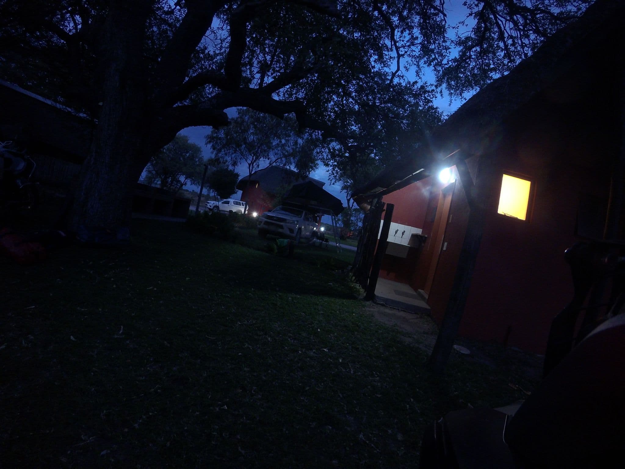 Street view near Kaisosi River Lodge, Calai — © jwilbrink (CC BY-SA · Mapillary)