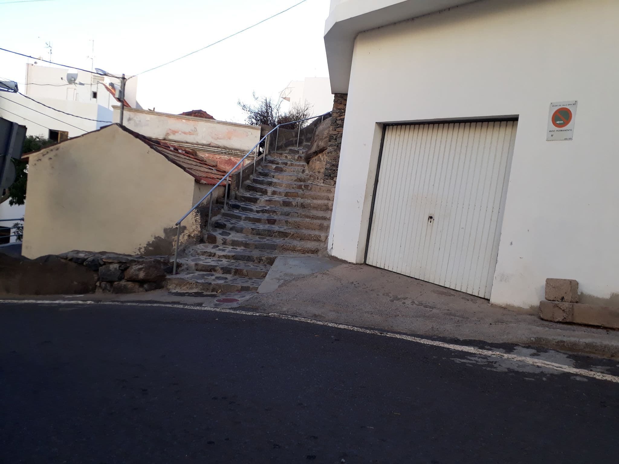 Street view near La Galeria, Alajeró — © sp4rkie (CC BY-SA · Mapillary)