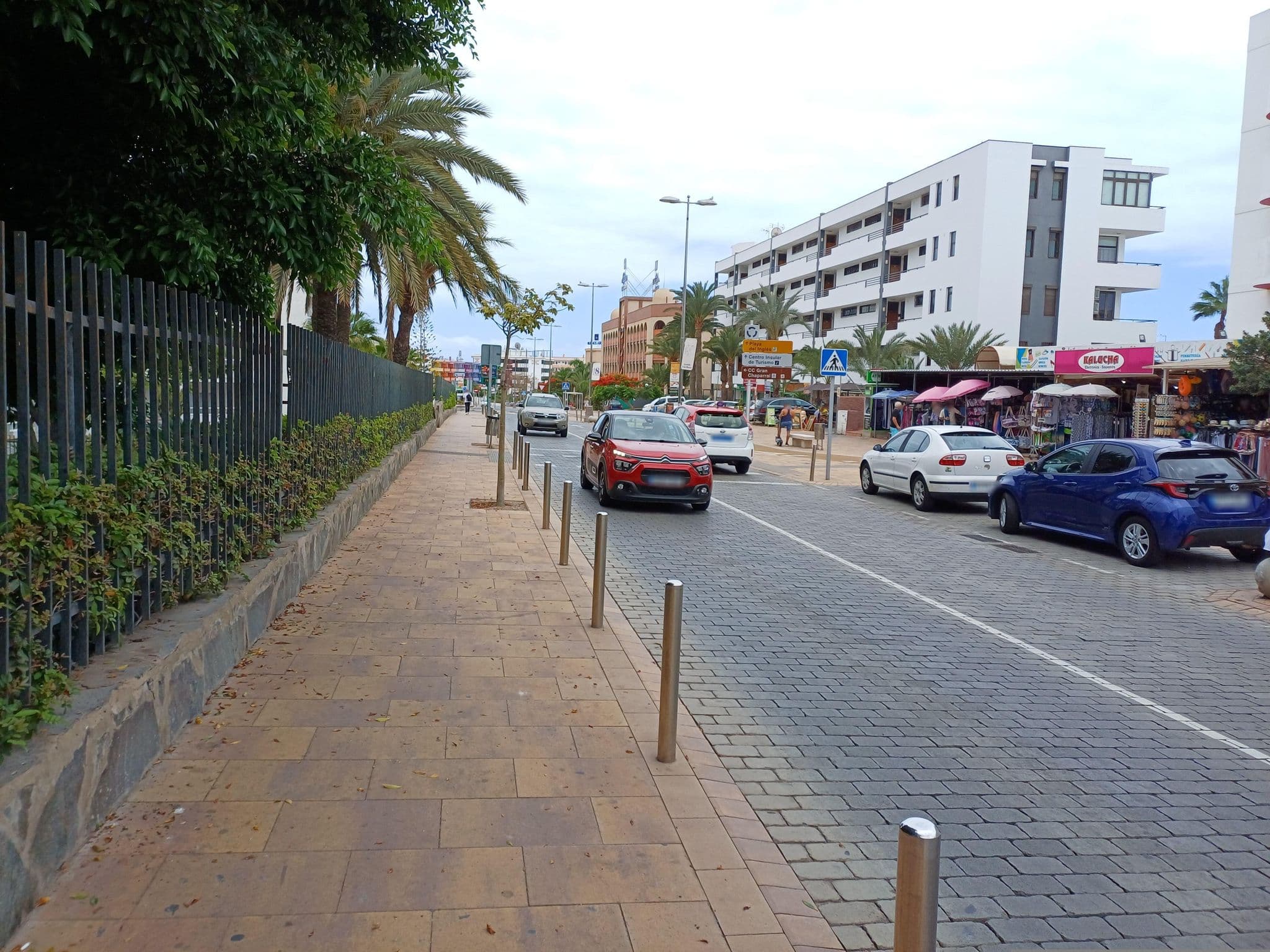Street view near Hotel Servatur Don Miguel, Playa del Ingles