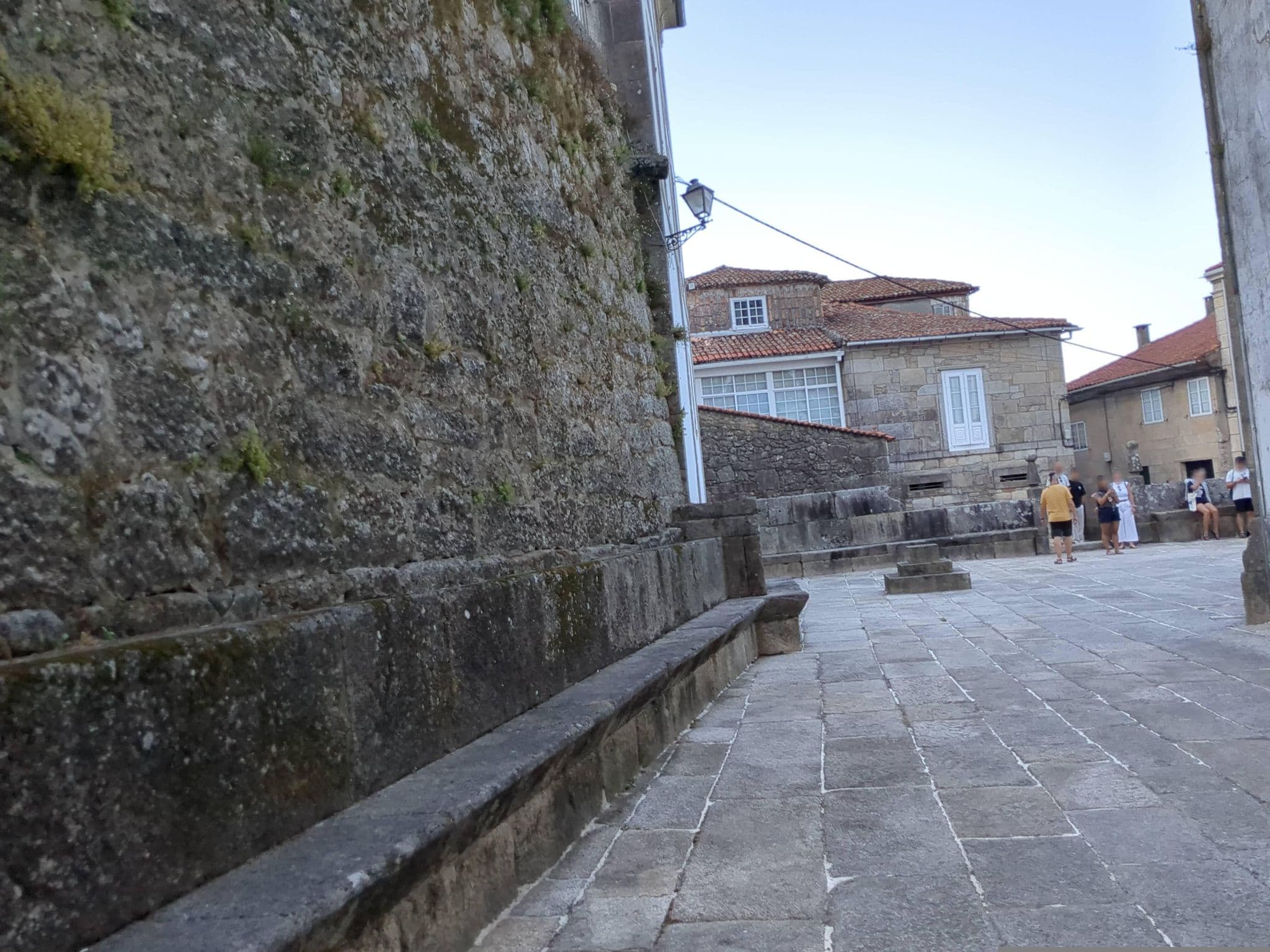 Street view near Albergue de Peregrinos de Tui, Tui — © jacopofar (CC BY-SA · Mapillary)