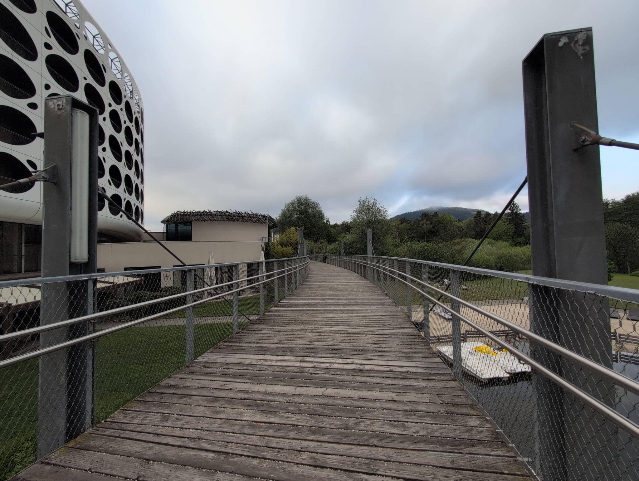 Street view near Seepark Hotel, Sankt Martin — © CaptainPopcorn (CC BY-SA · Mapillary)