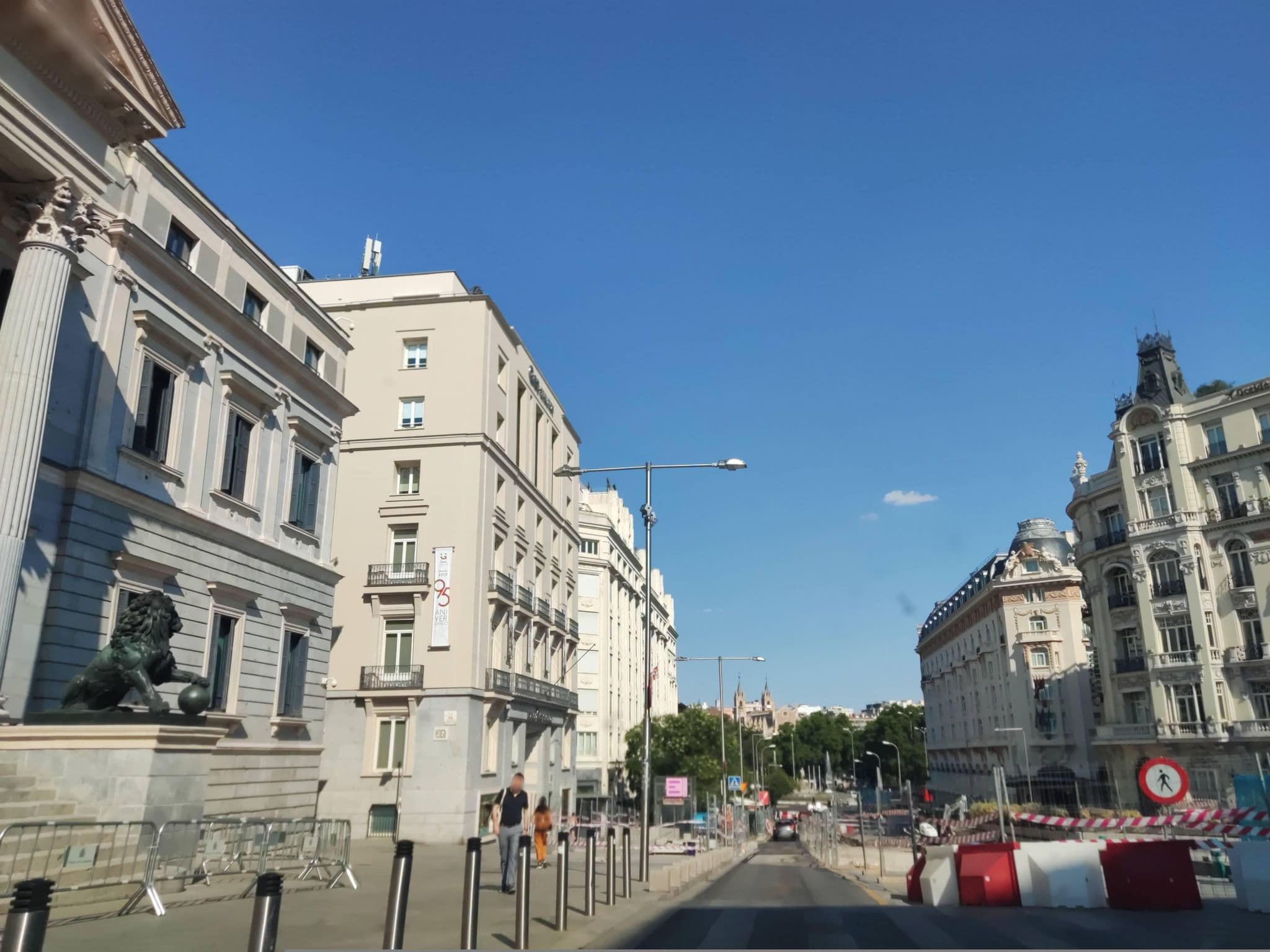 Street view near Hotel Villa Real 5, Las Cortes — © polkillas (CC BY-SA · Mapillary)