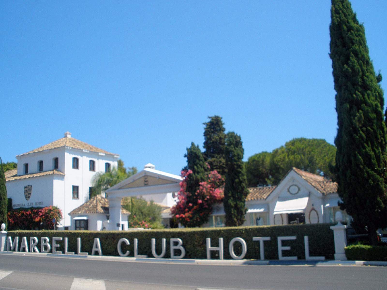 Marbella Club Hotel (via Wikimedia Commons, CC0)