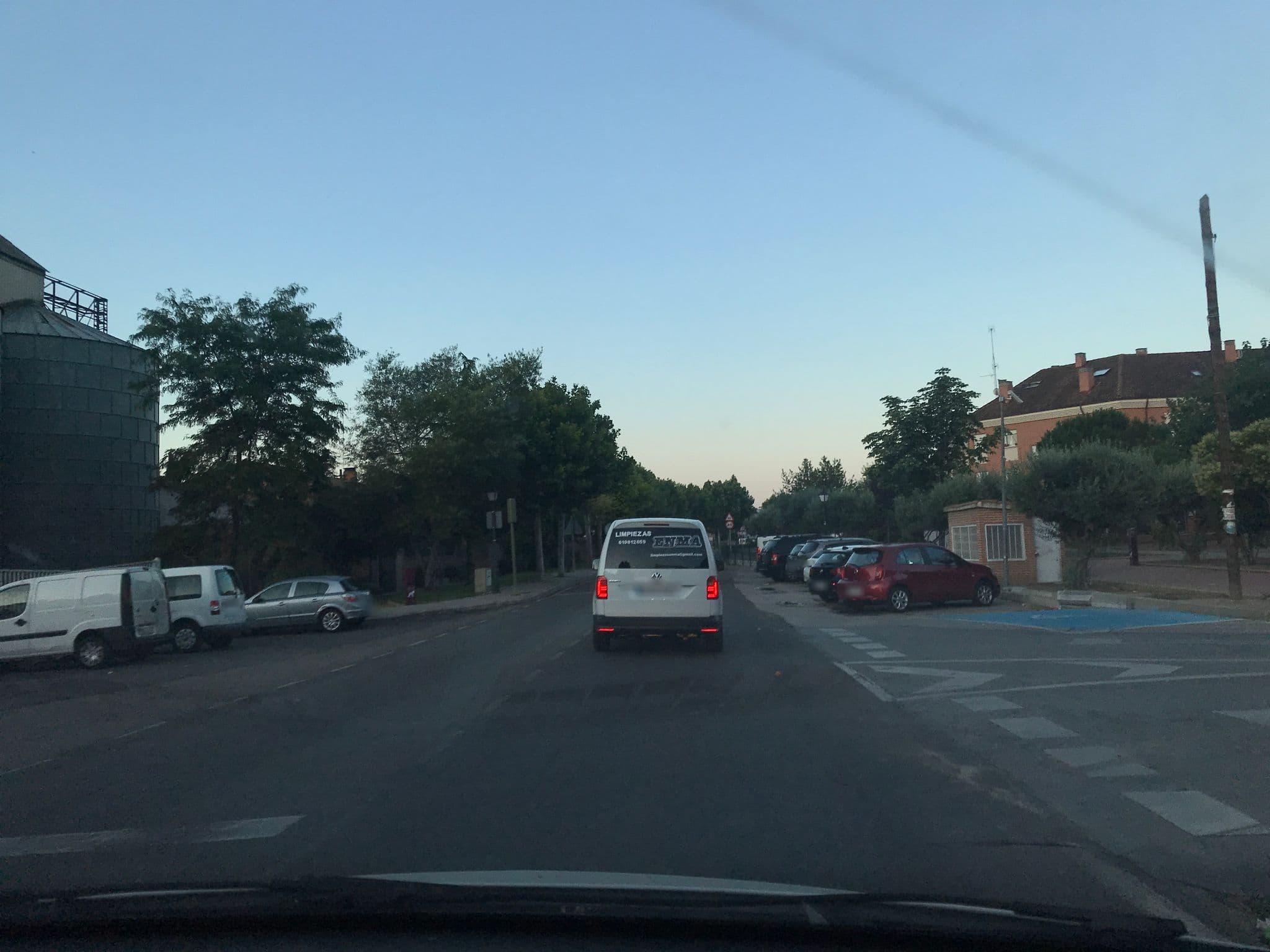 Street view near Villa de Ajalvir, Ajalvir — © calile (CC BY-SA · Mapillary)