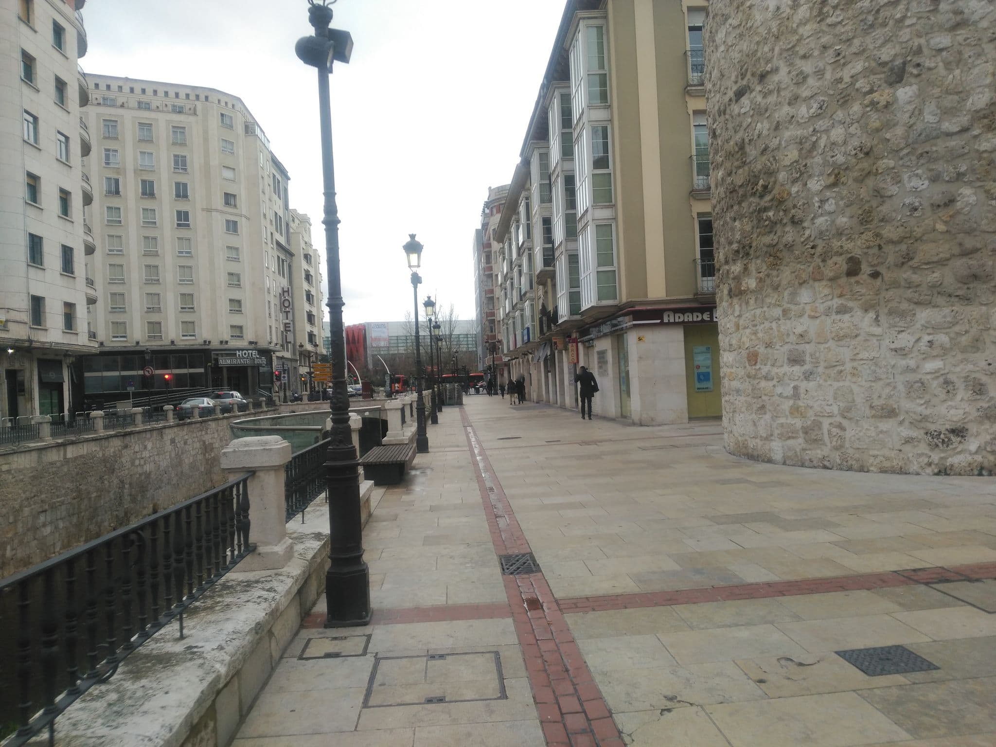 Street view near Hostal Lar, Burgos — © antecessor (CC BY-SA · Mapillary)