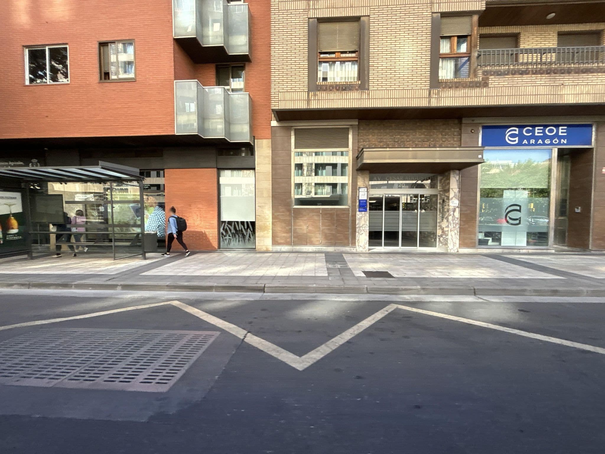 Street view near INNSiDE by Meliá Zaragoza, Zaragoza — © robot8a (CC BY-SA · Mapillary)