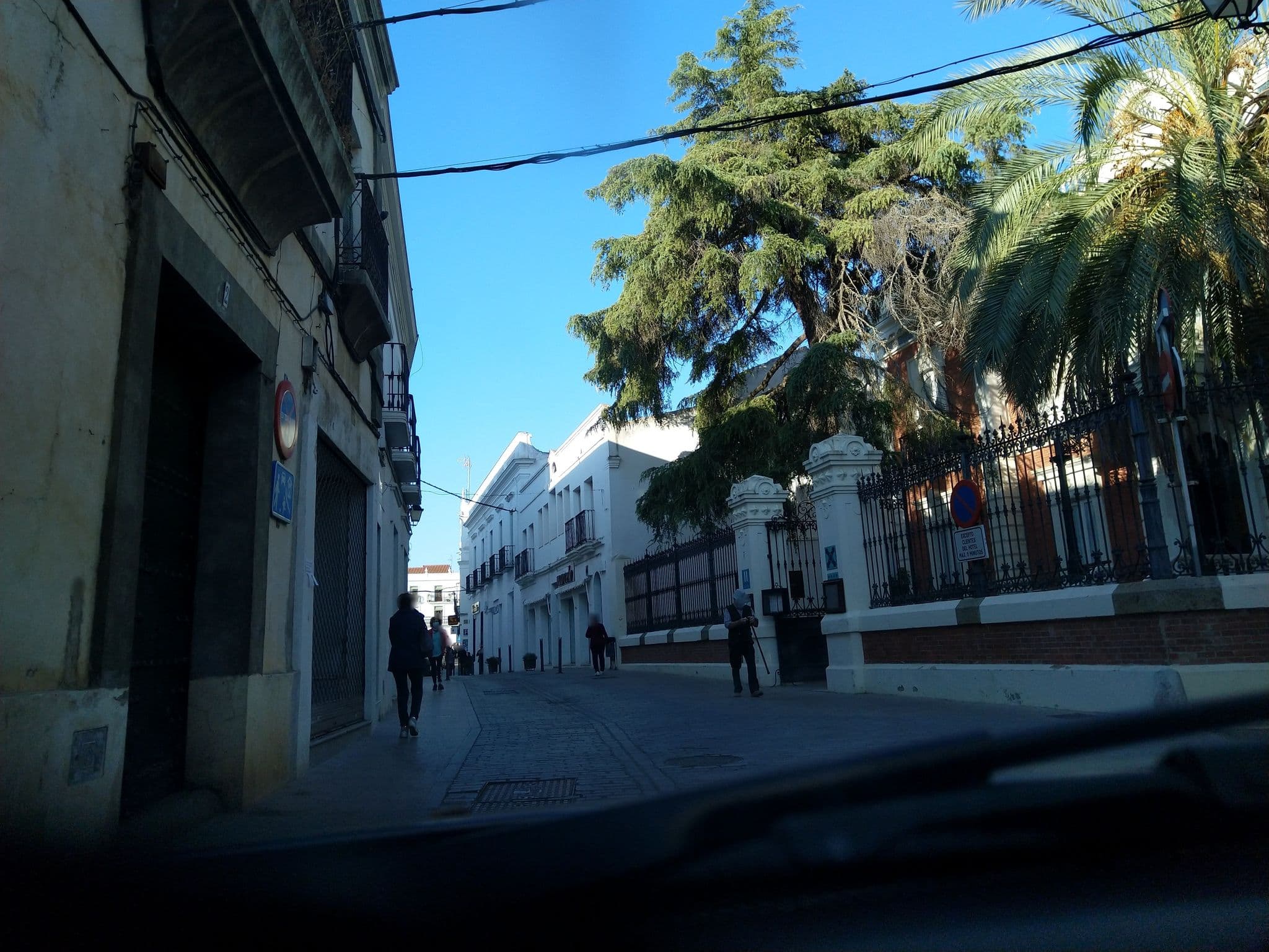Street view near Hospedería Mirador de Llerena, Llerena — © adrigrillo (CC BY-SA · Mapillary)