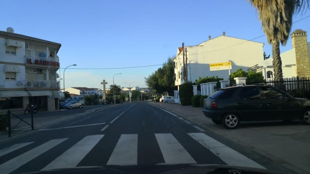 Street view near Hostal Nairobi, Valencia de Alcántara — © sanjorgepinho (CC BY-SA · Mapillary)