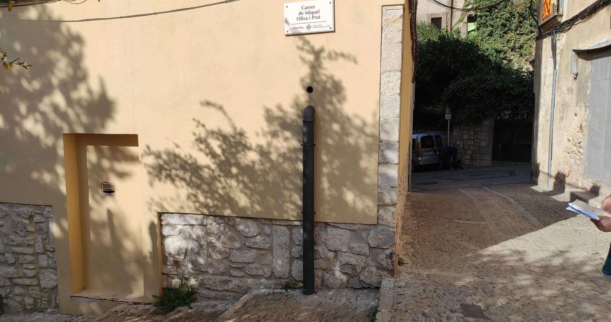 Street view near Pensio Bellmirall, Girona — © yod4z (CC BY-SA · Mapillary)