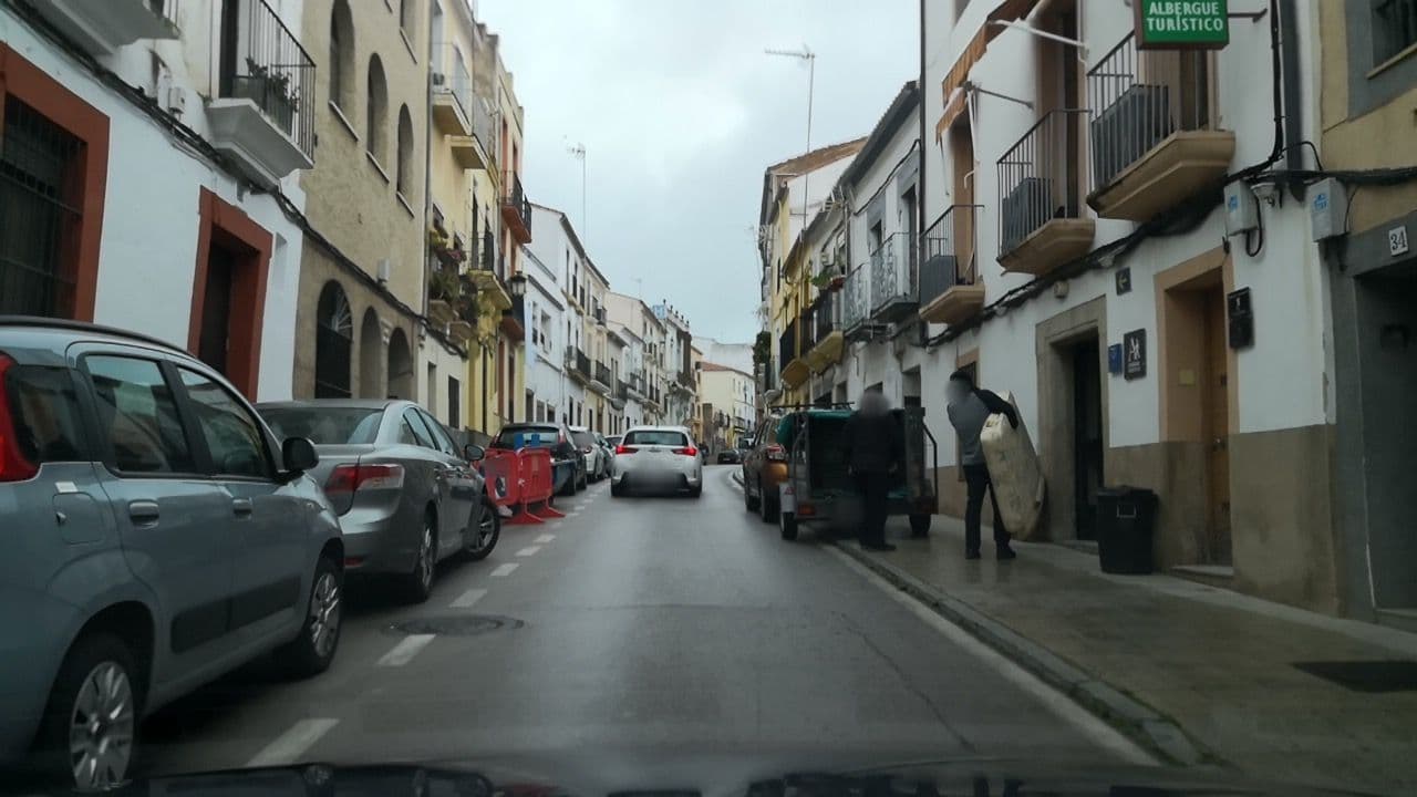 Street view near Albergue Turístico Las Veletas, Cáceres — © sanjorgepinho (CC BY-SA · Mapillary)