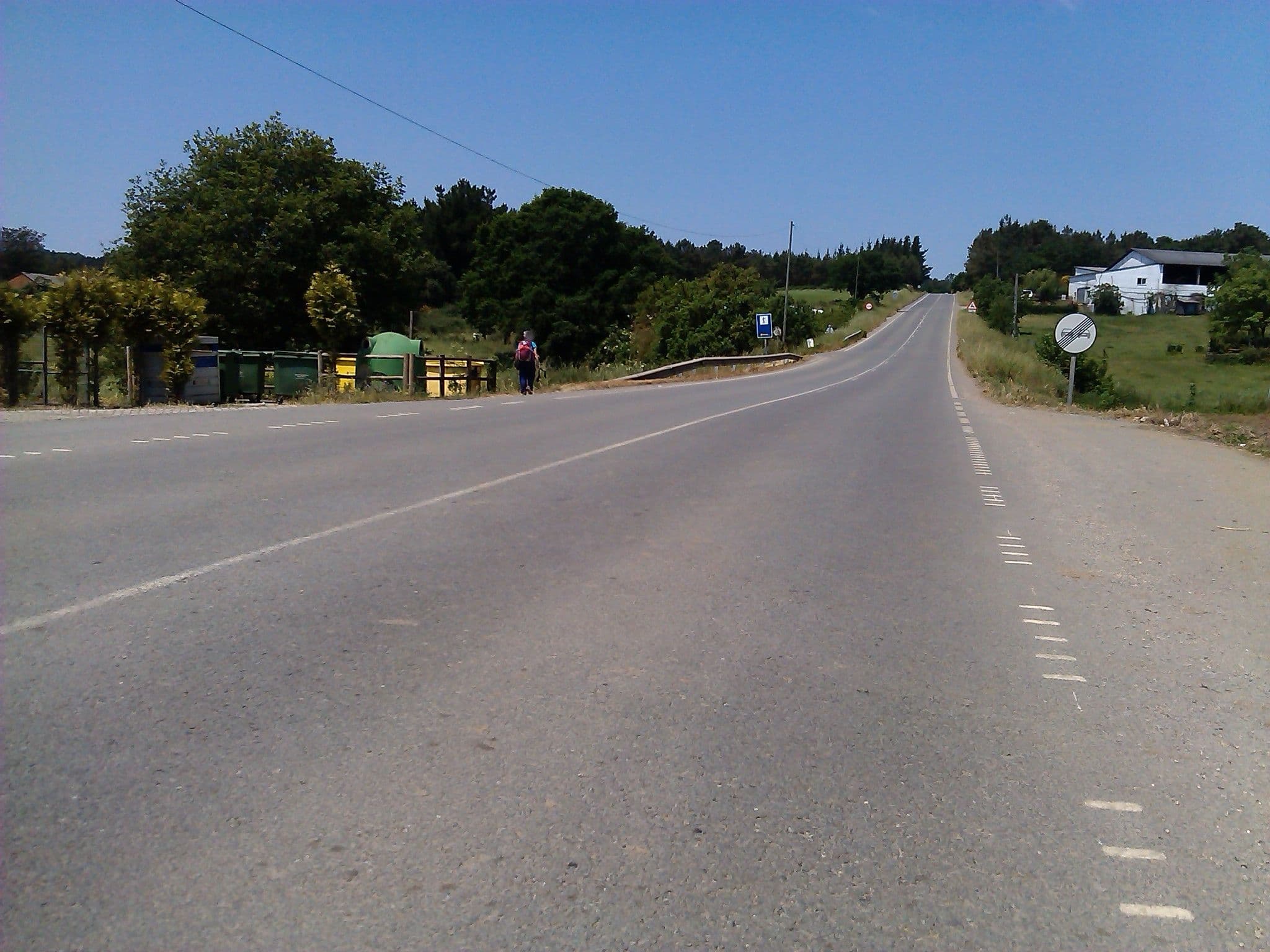 Street view near Albergue de Peregrinos de Gonzar, Ourol — © changchun1 (CC BY-SA · Mapillary)