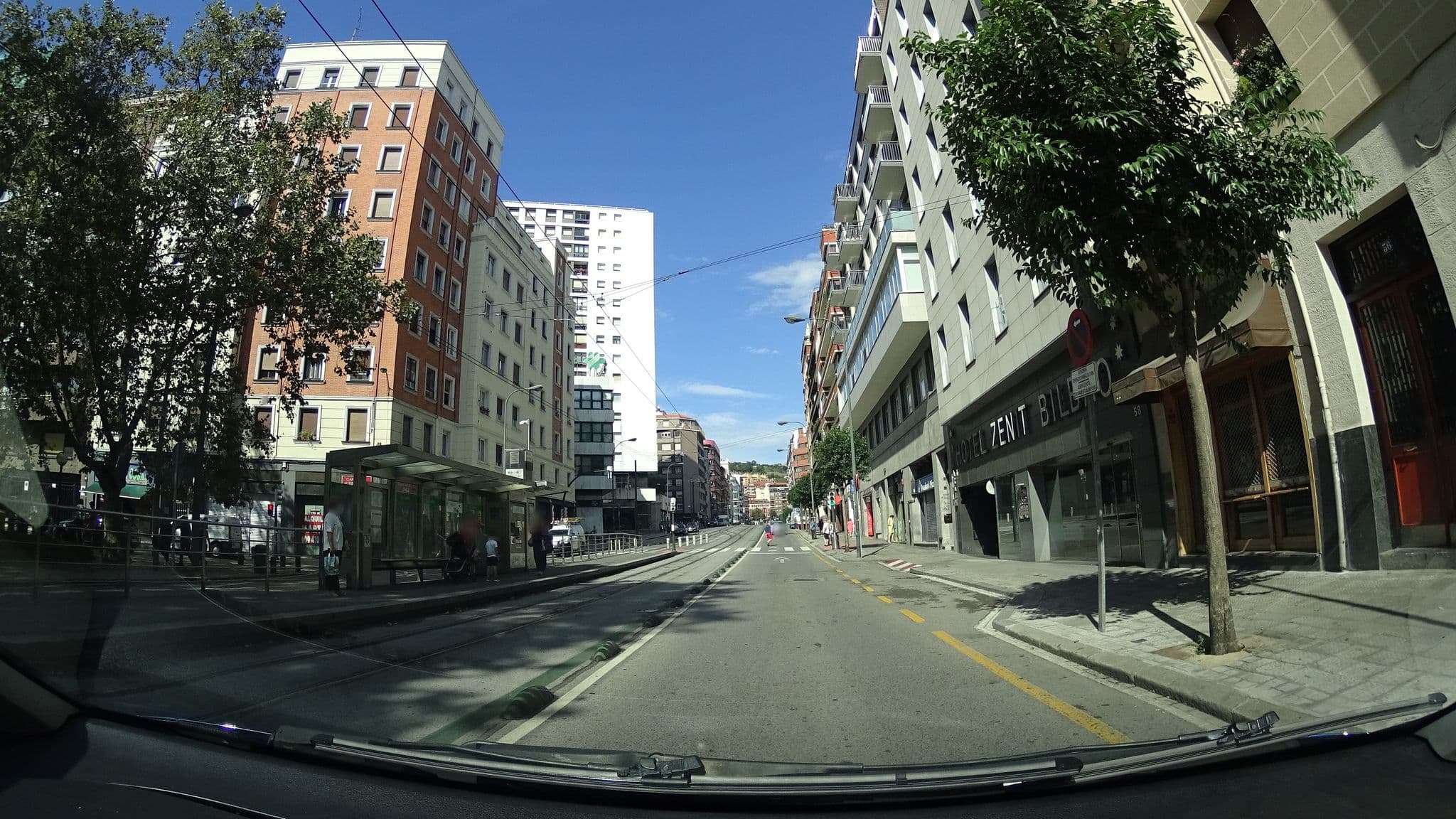 Street view near Zenit Bilbao, Bilbao — © robertogeb (CC BY-SA · Mapillary)