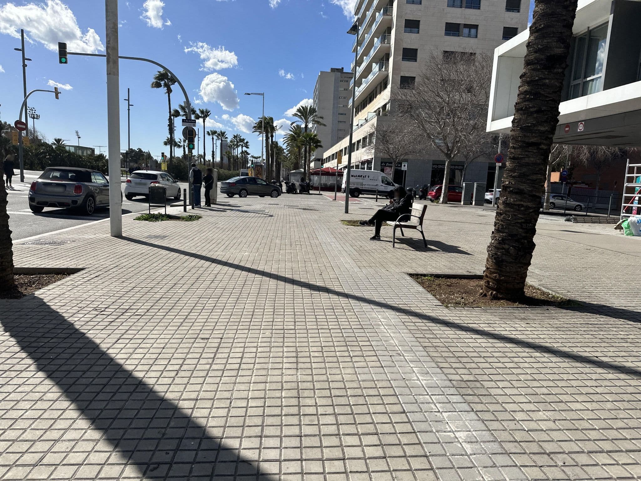 Street view near Barceló Antenea Mar, el Poblenou — © RSTQ (CC BY-SA · Mapillary)
