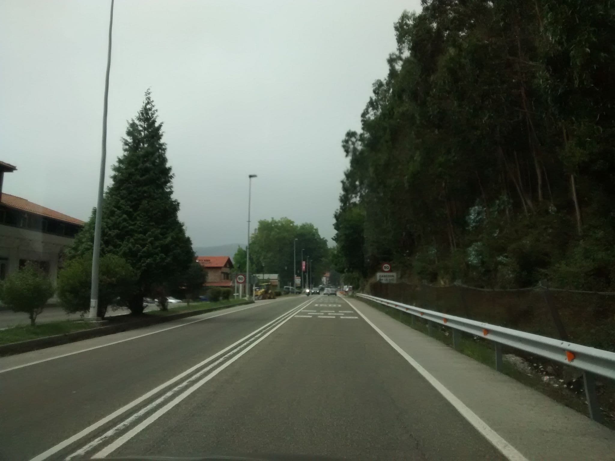 Street view near Hotel Cose, Cabezón de la Sal — © egofer (CC BY-SA · Mapillary)