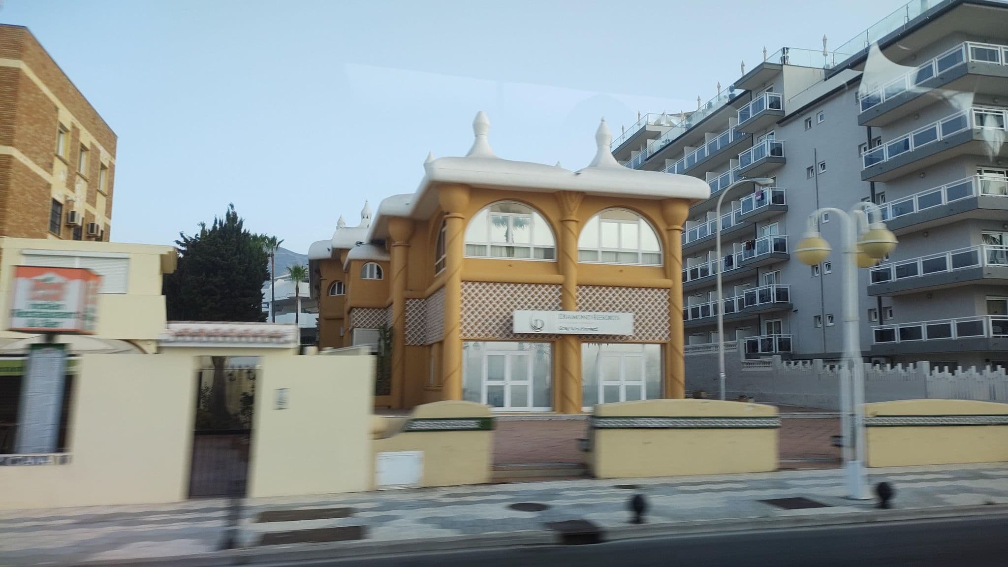Street view near Las Arenas, Arroyo de la Miel — © rsandu (CC BY-SA · Mapillary)