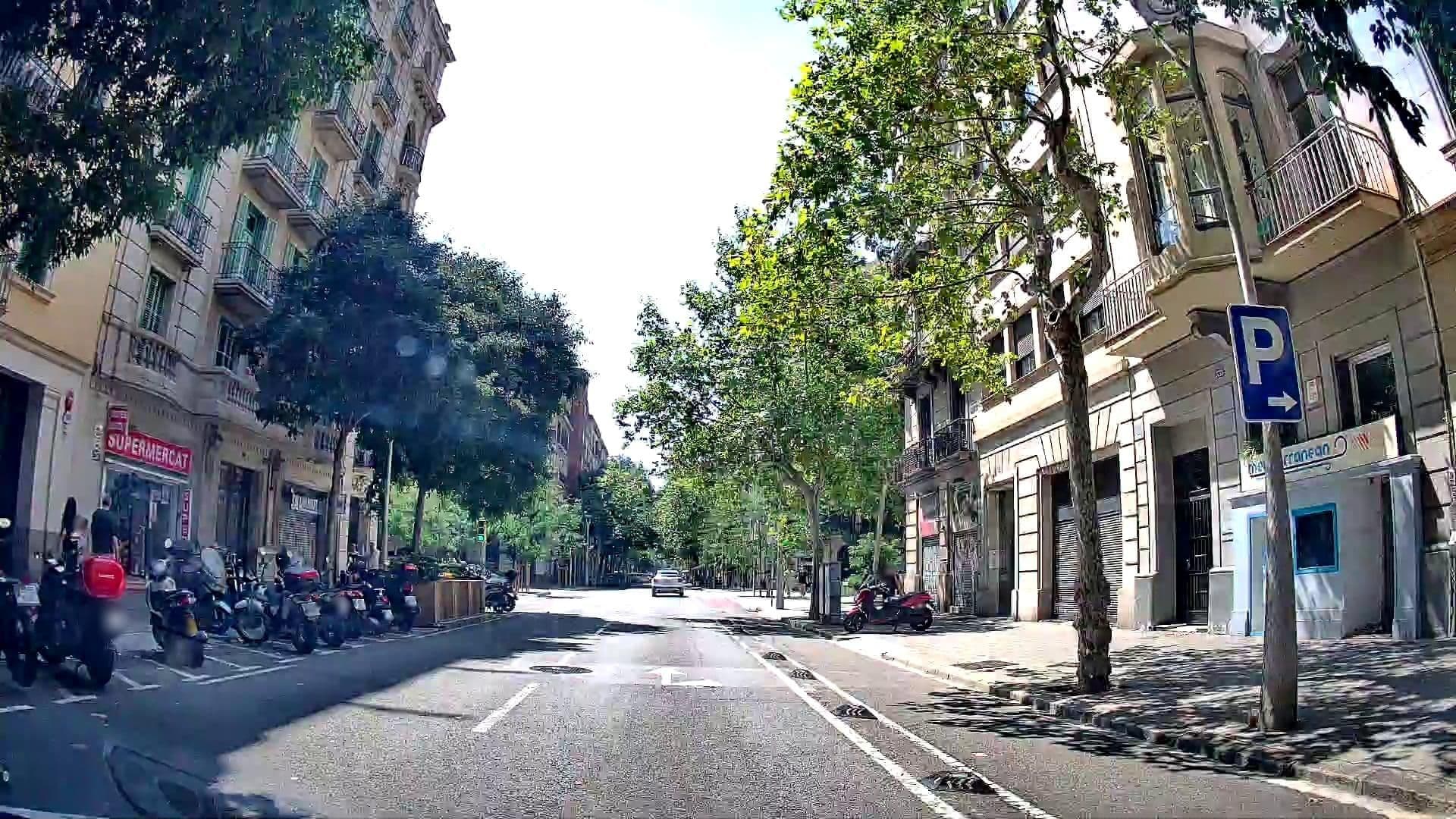 Street view near Mediterranean Youth Hostel, Dreta de l'Eixample — © m_esp_32 (CC BY-SA · Mapillary)